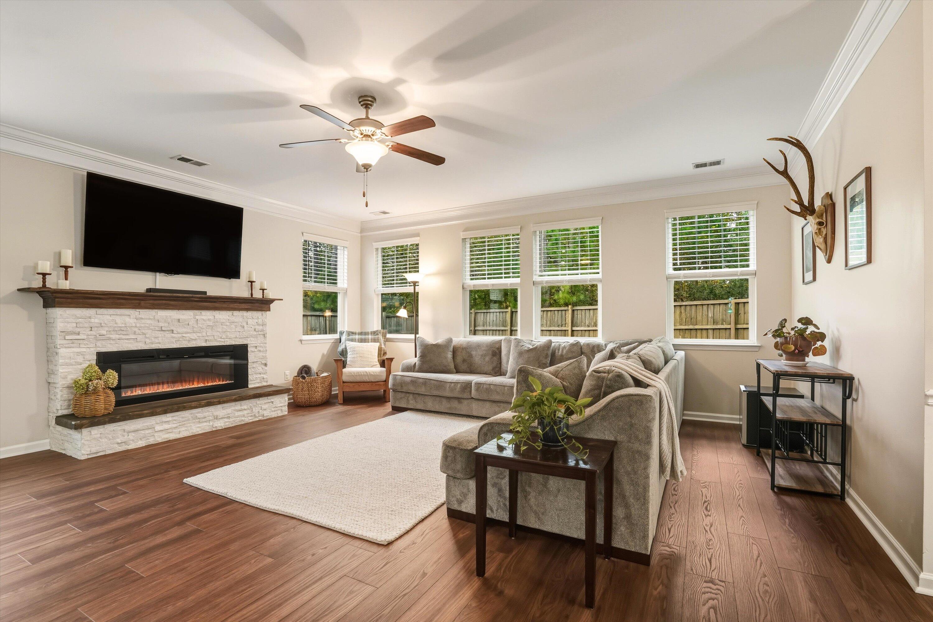 430 War Admiral Lane