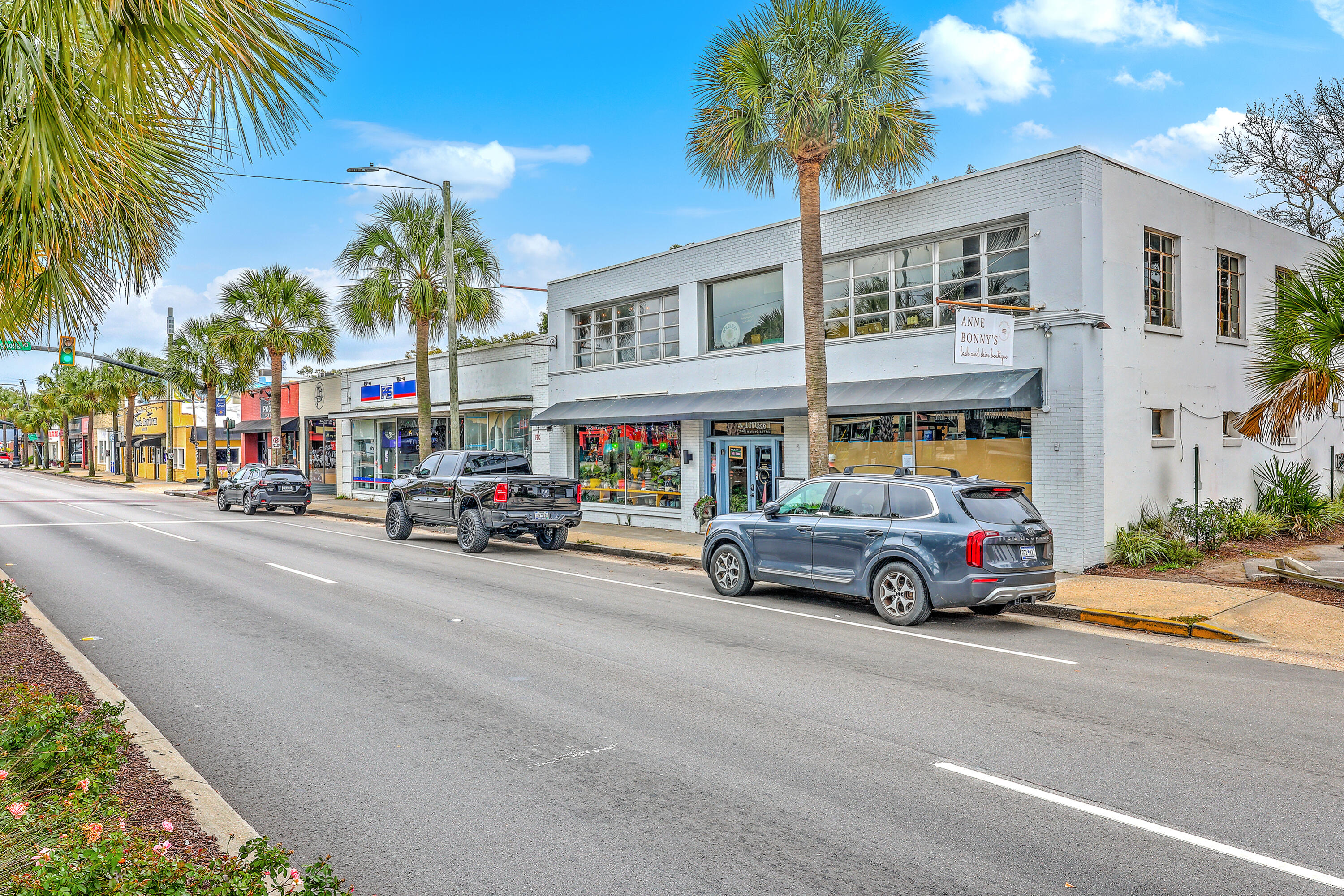 1551 Evergreen Street