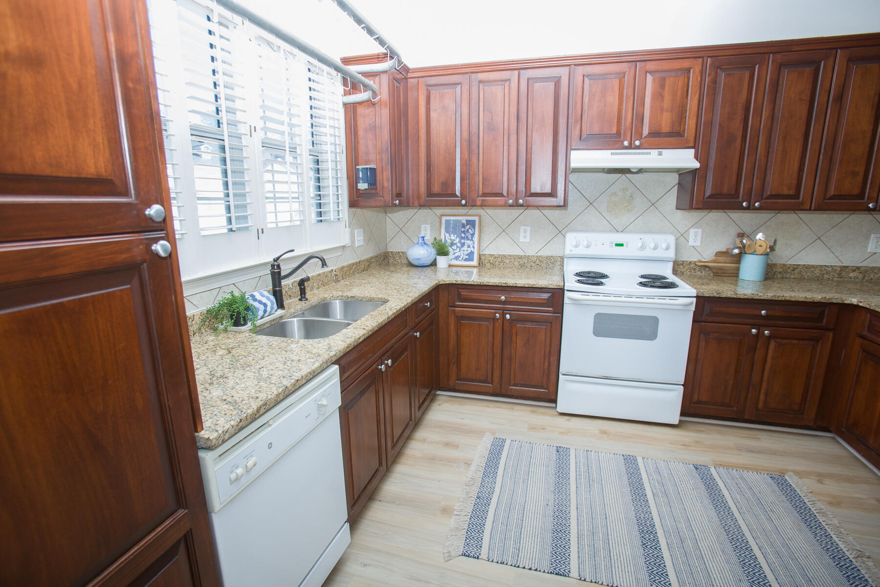 4509 Great Oak Drive