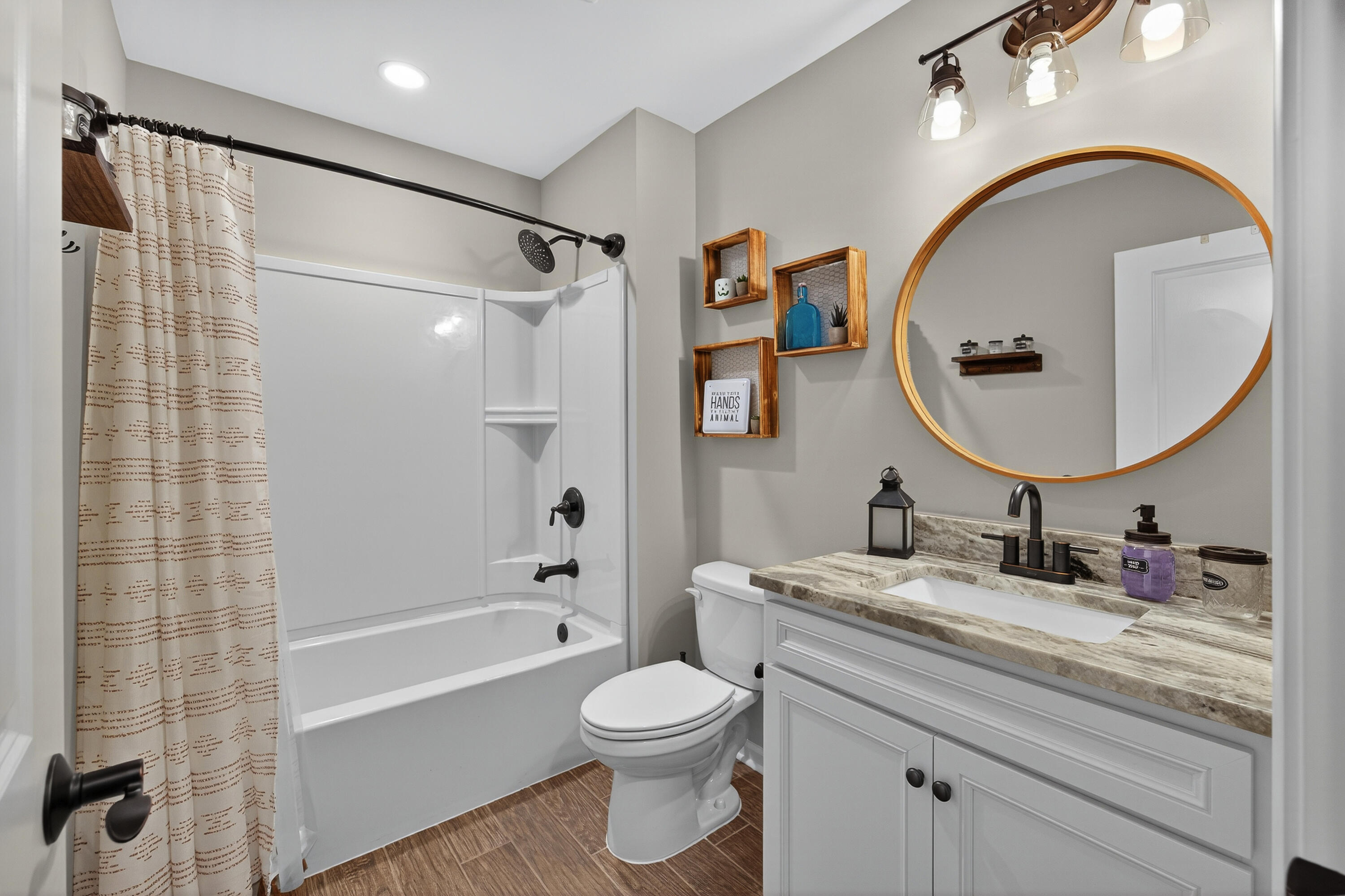 2220 Kemmerlin Street