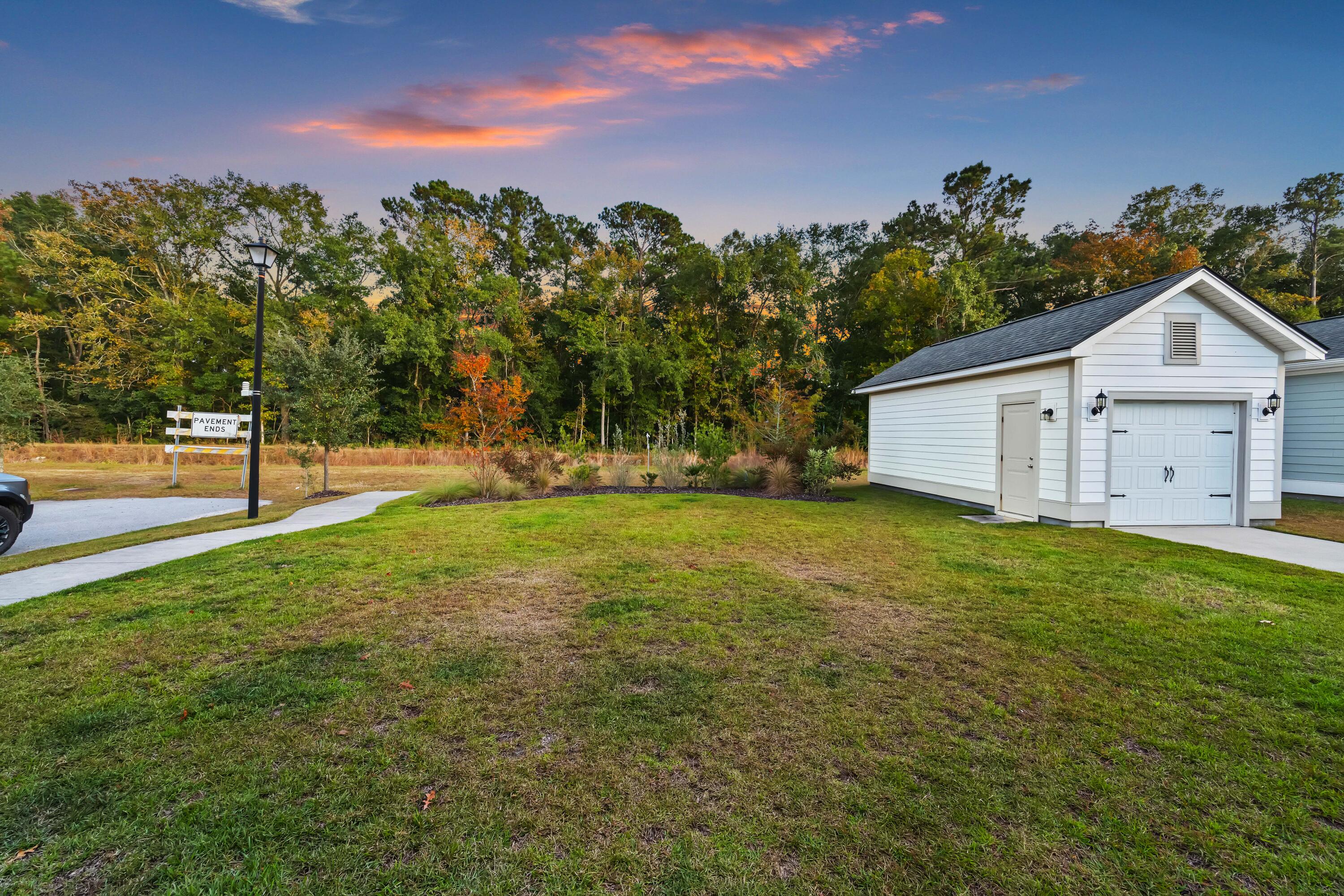 2220 Kemmerlin Street