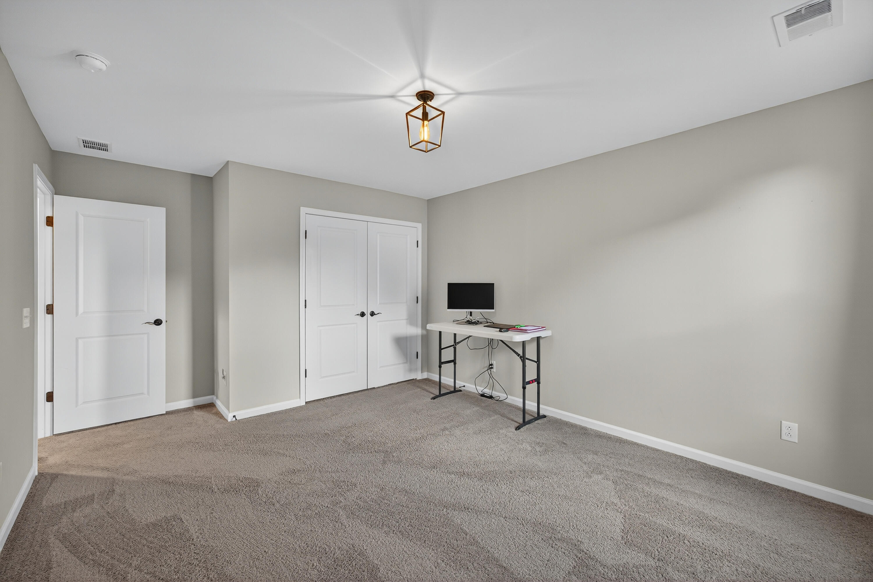 2220 Kemmerlin Street