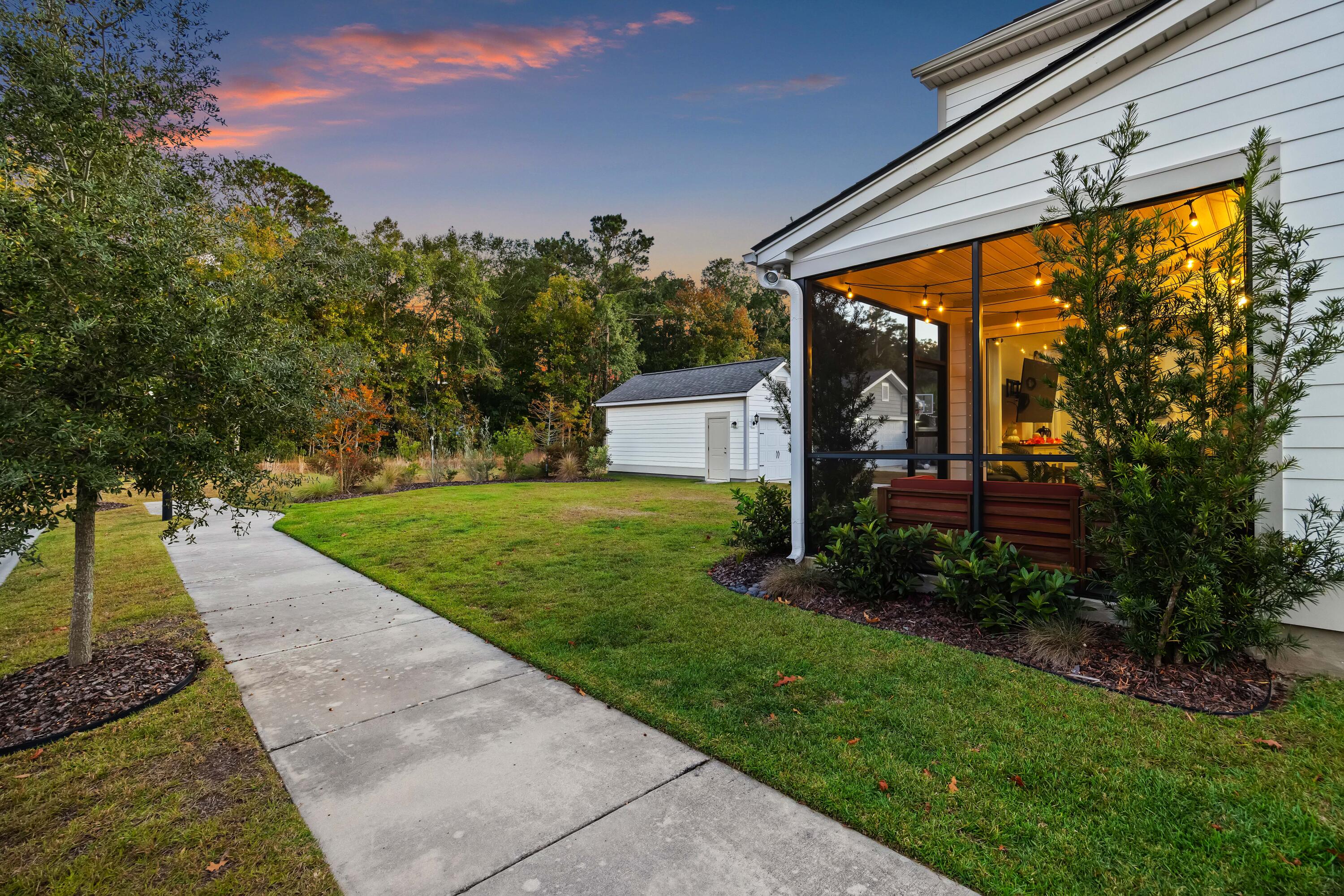 2220 Kemmerlin Street