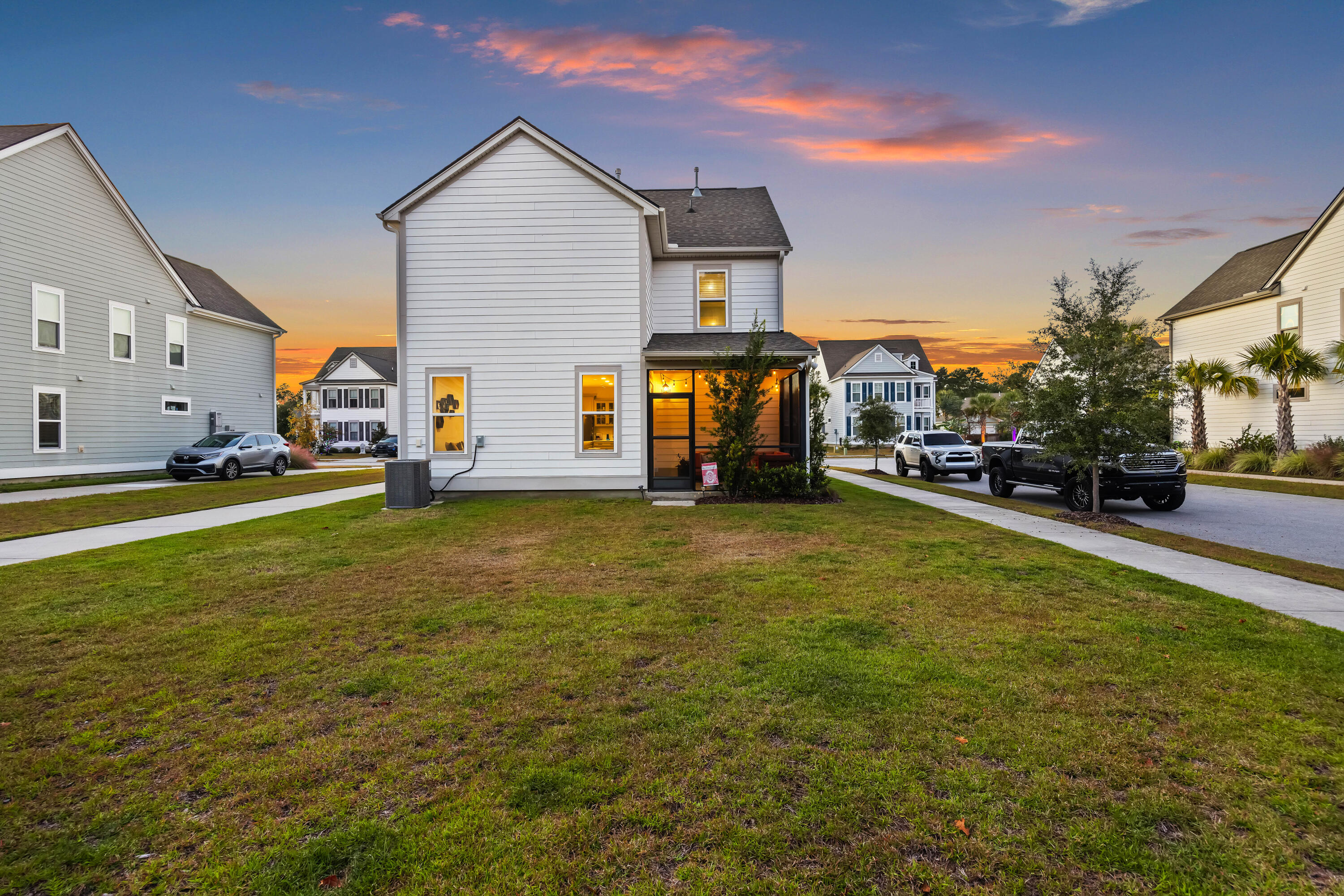 2220 Kemmerlin Street