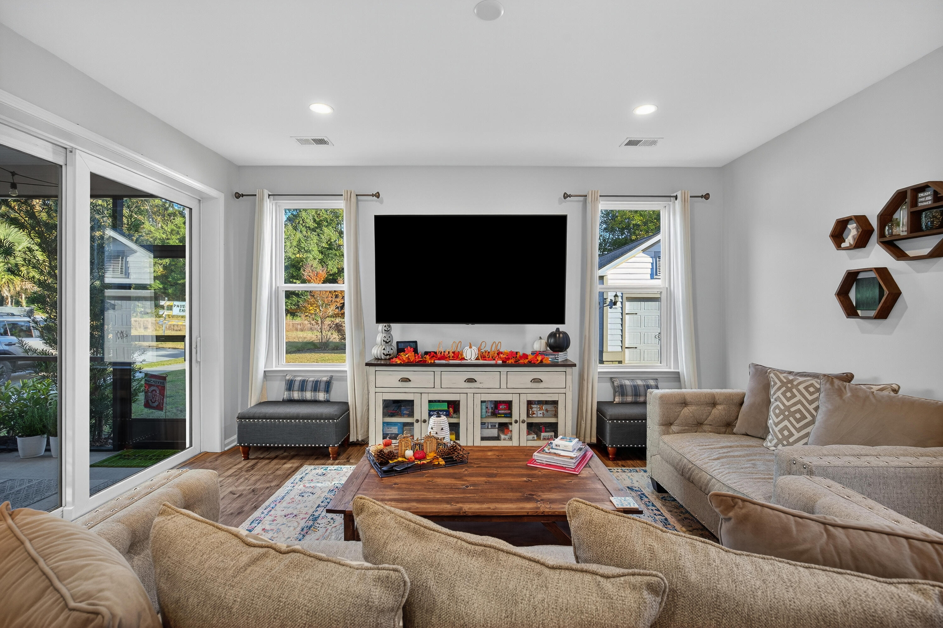 2220 Kemmerlin Street