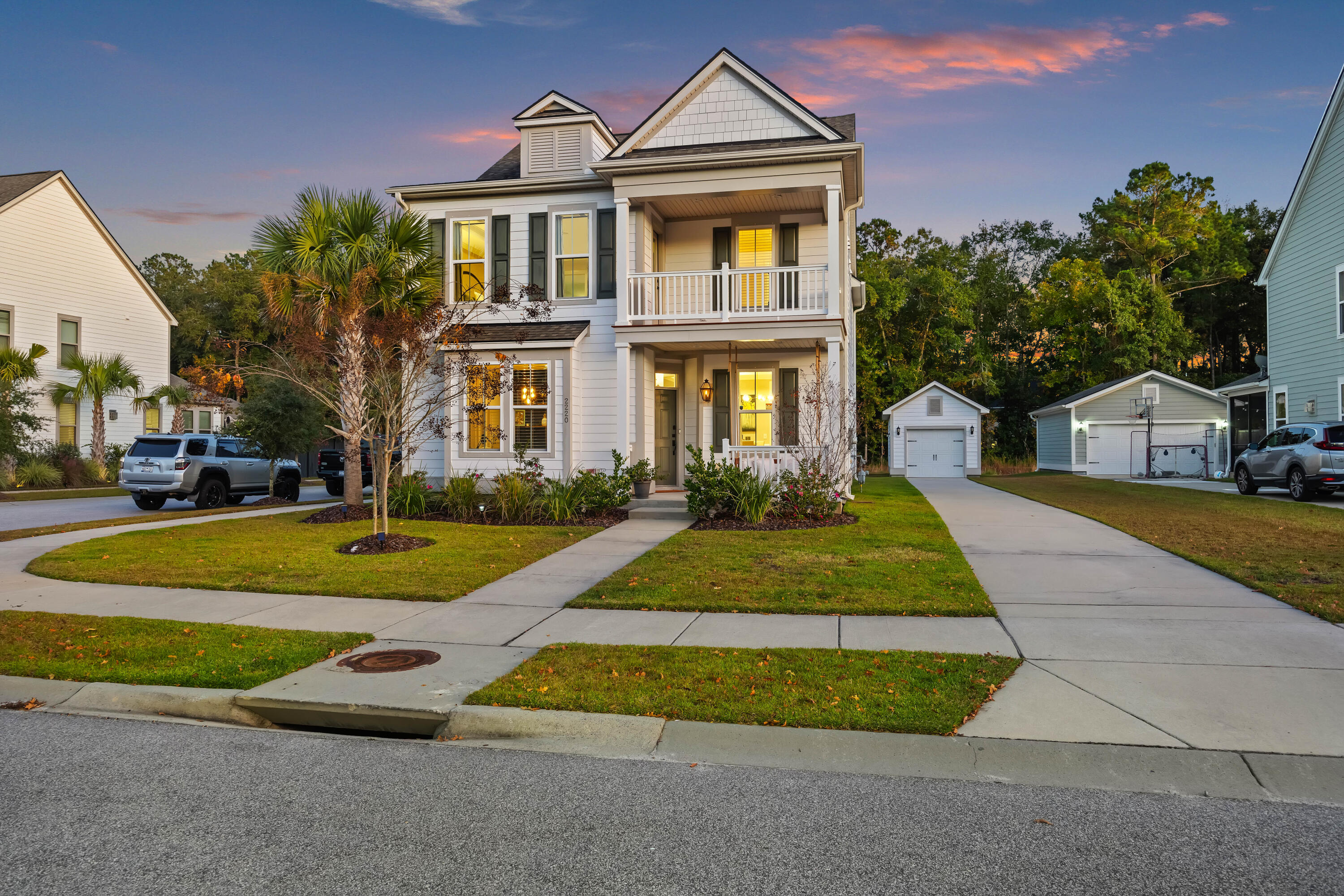 2220 Kemmerlin Street