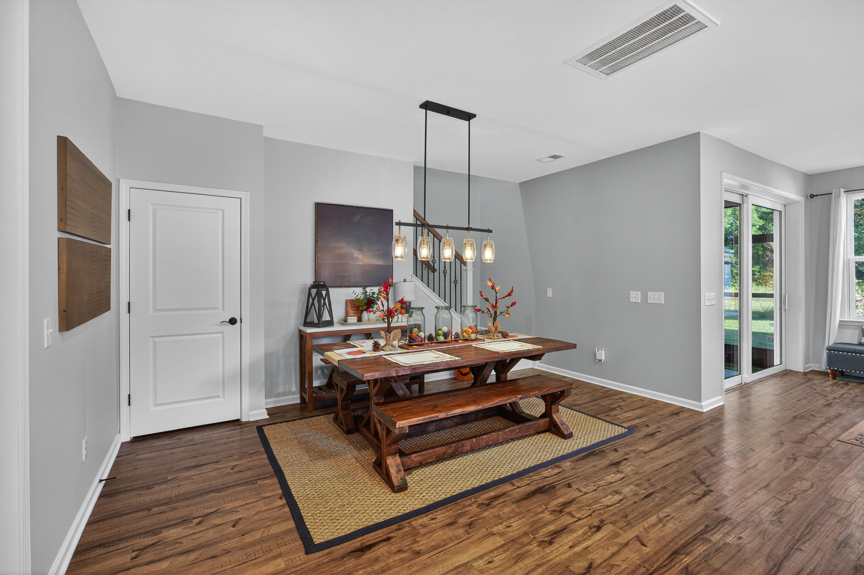 2220 Kemmerlin Street