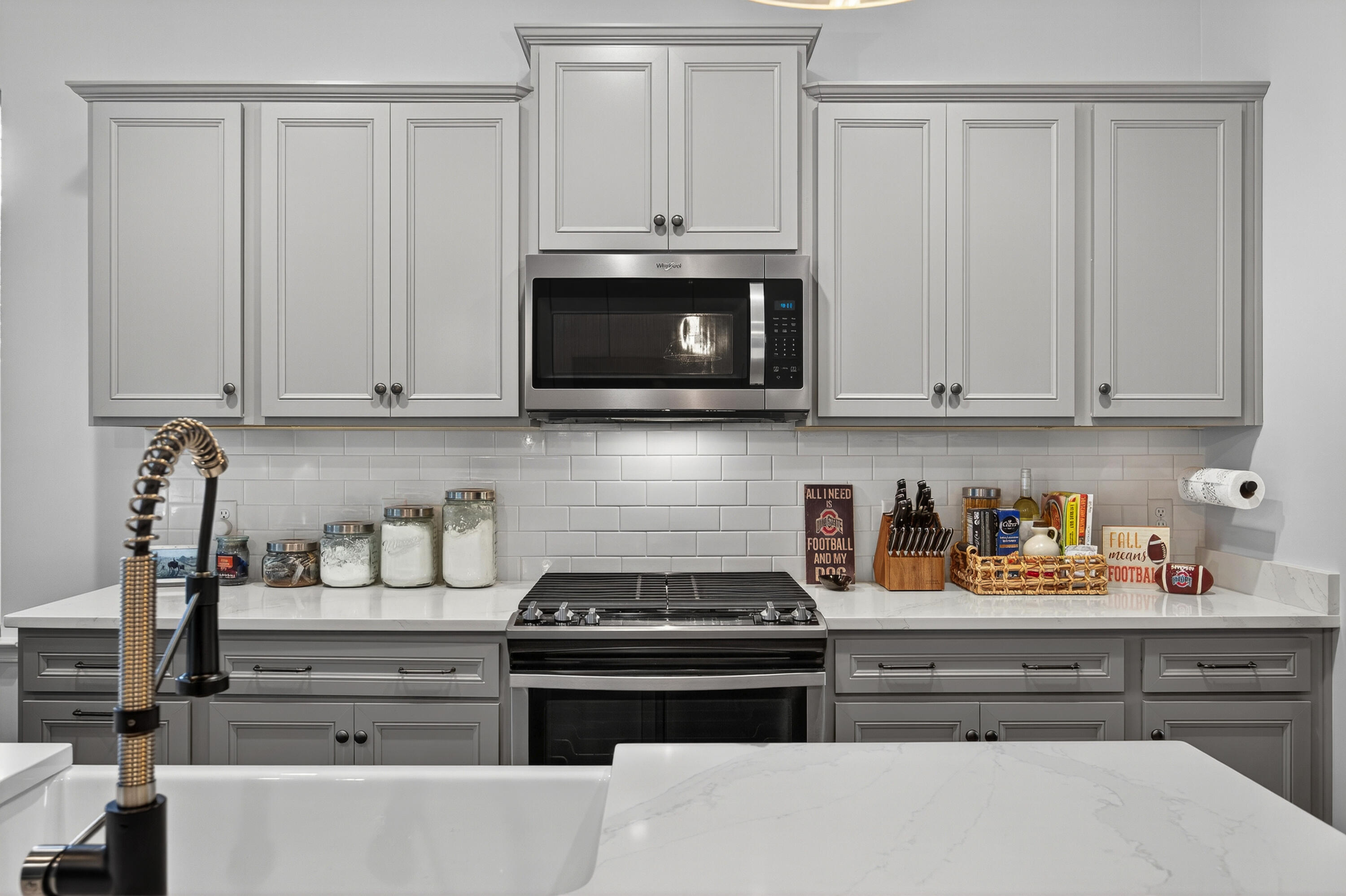 2220 Kemmerlin Street