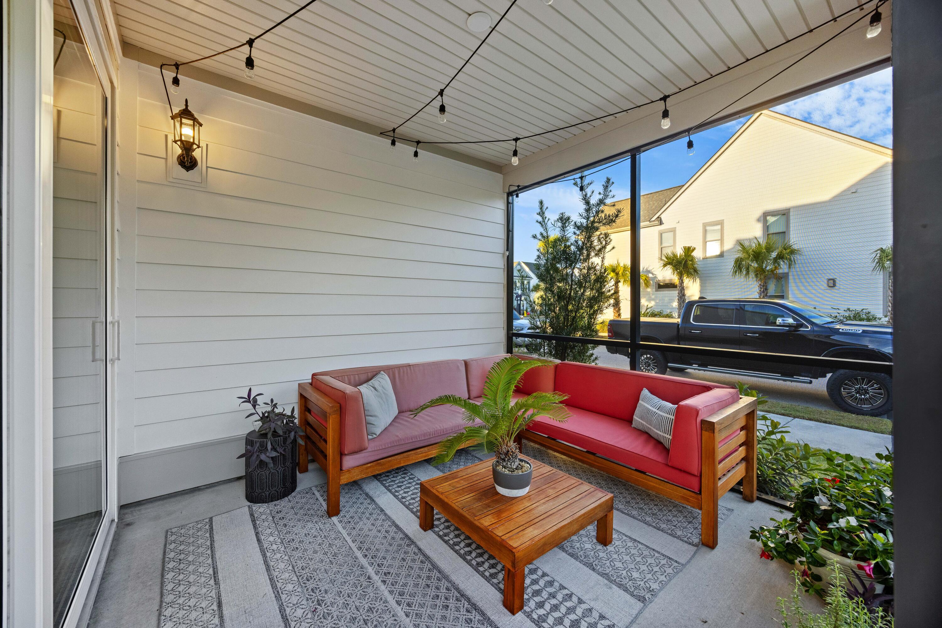 2220 Kemmerlin Street