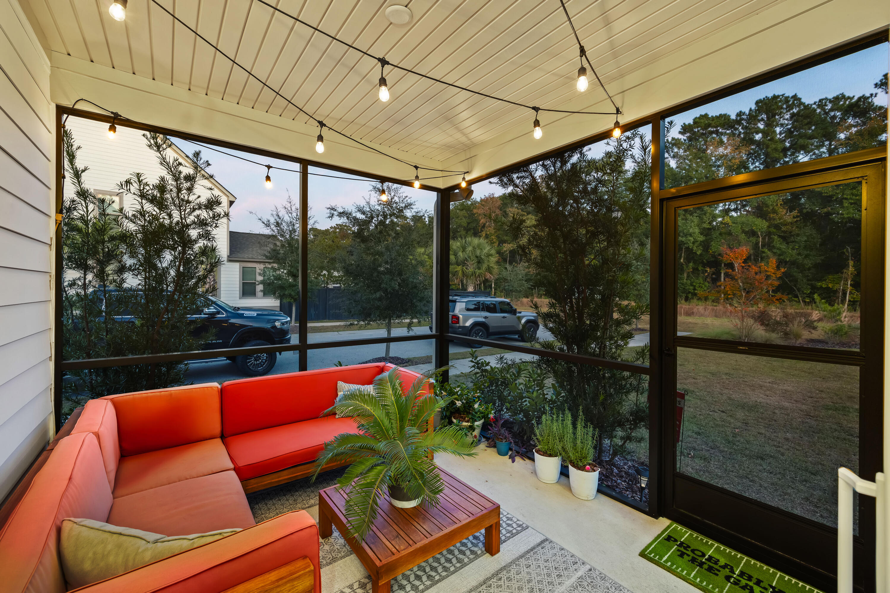 2220 Kemmerlin Street