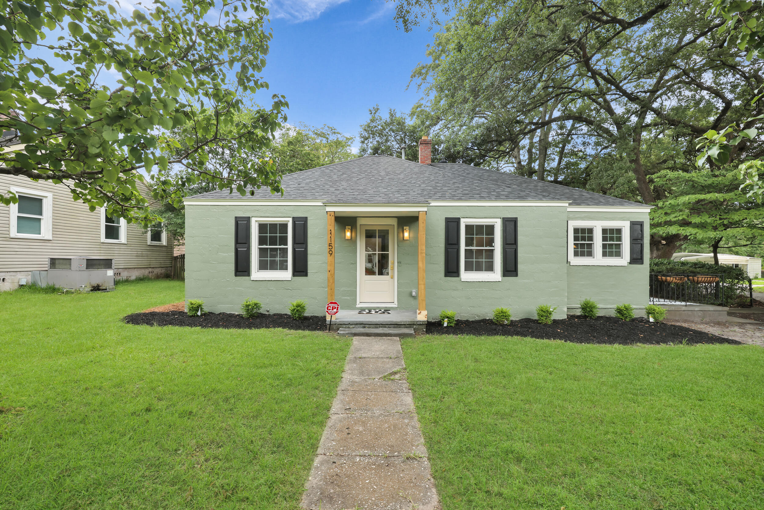 1159 North Boulevard