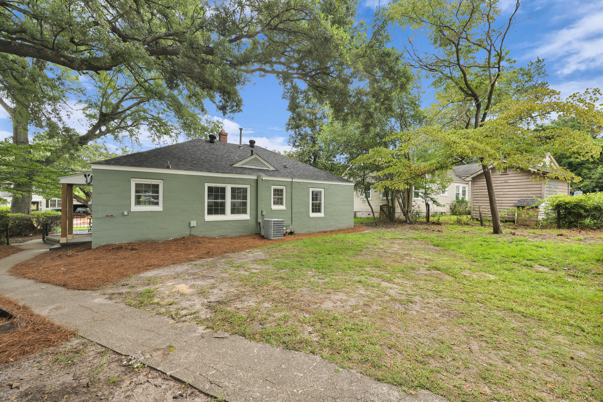 1159 North Boulevard