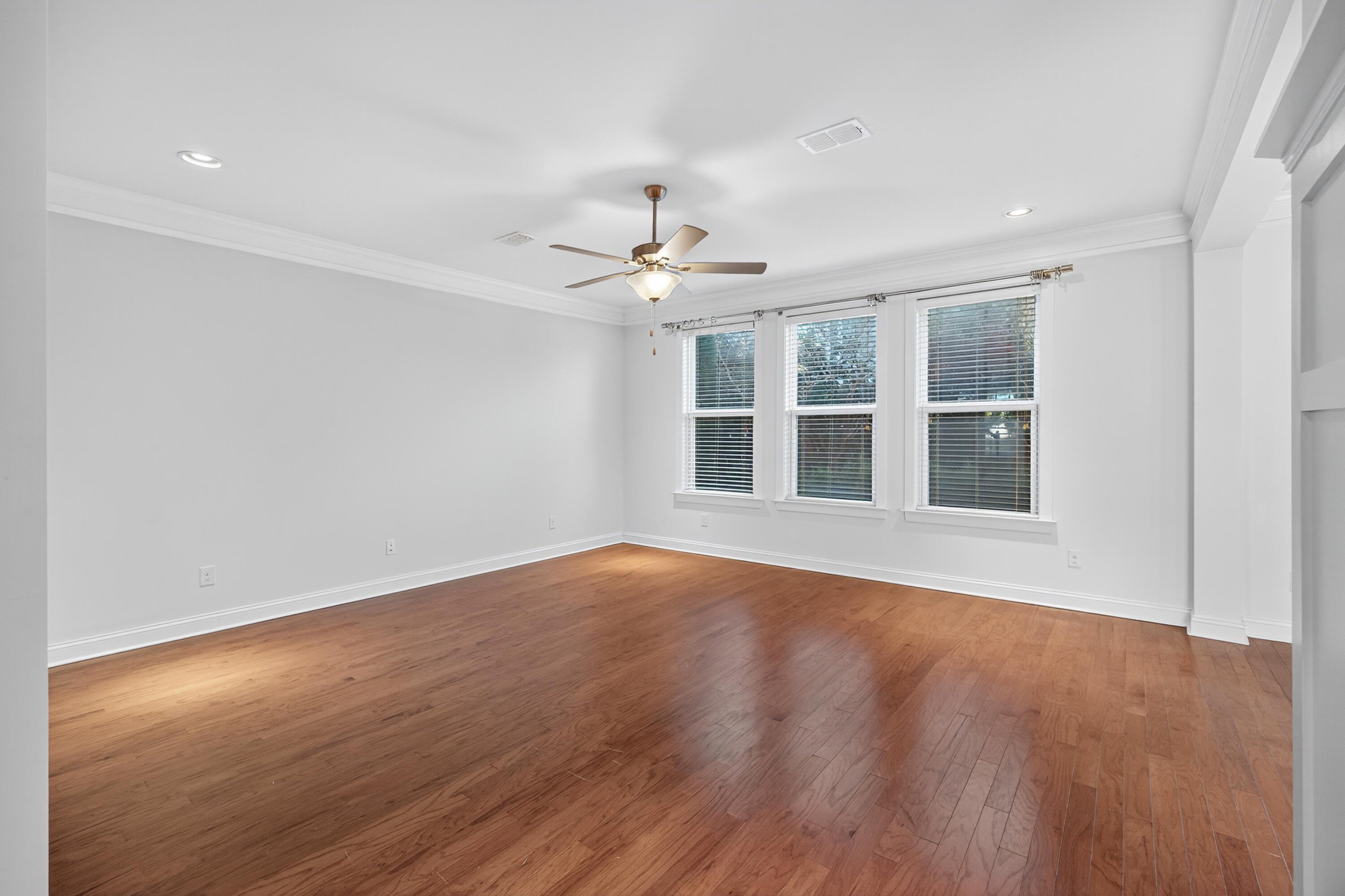 3306 Hartwell Street