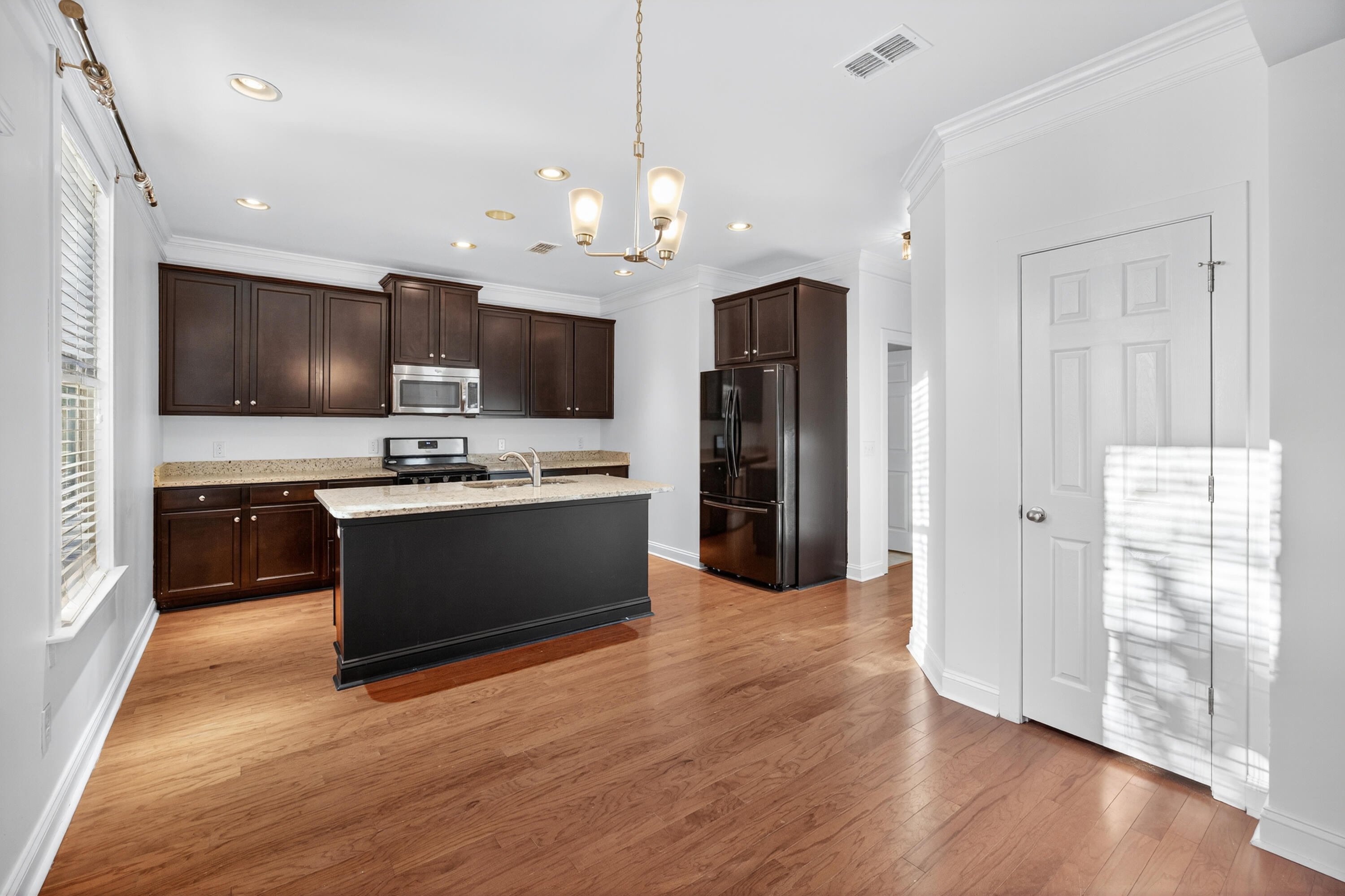 3306 Hartwell Street