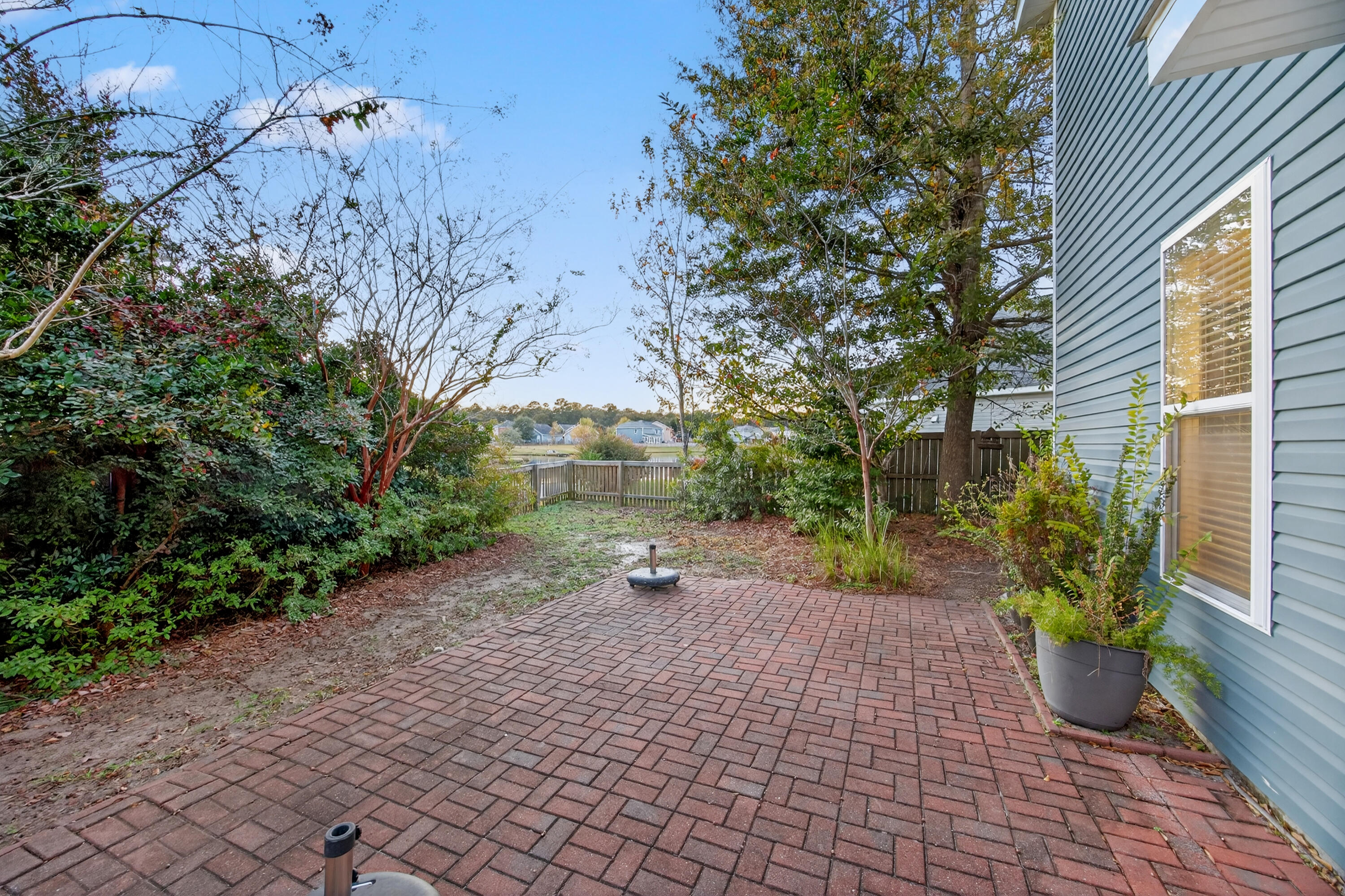 3306 Hartwell Street