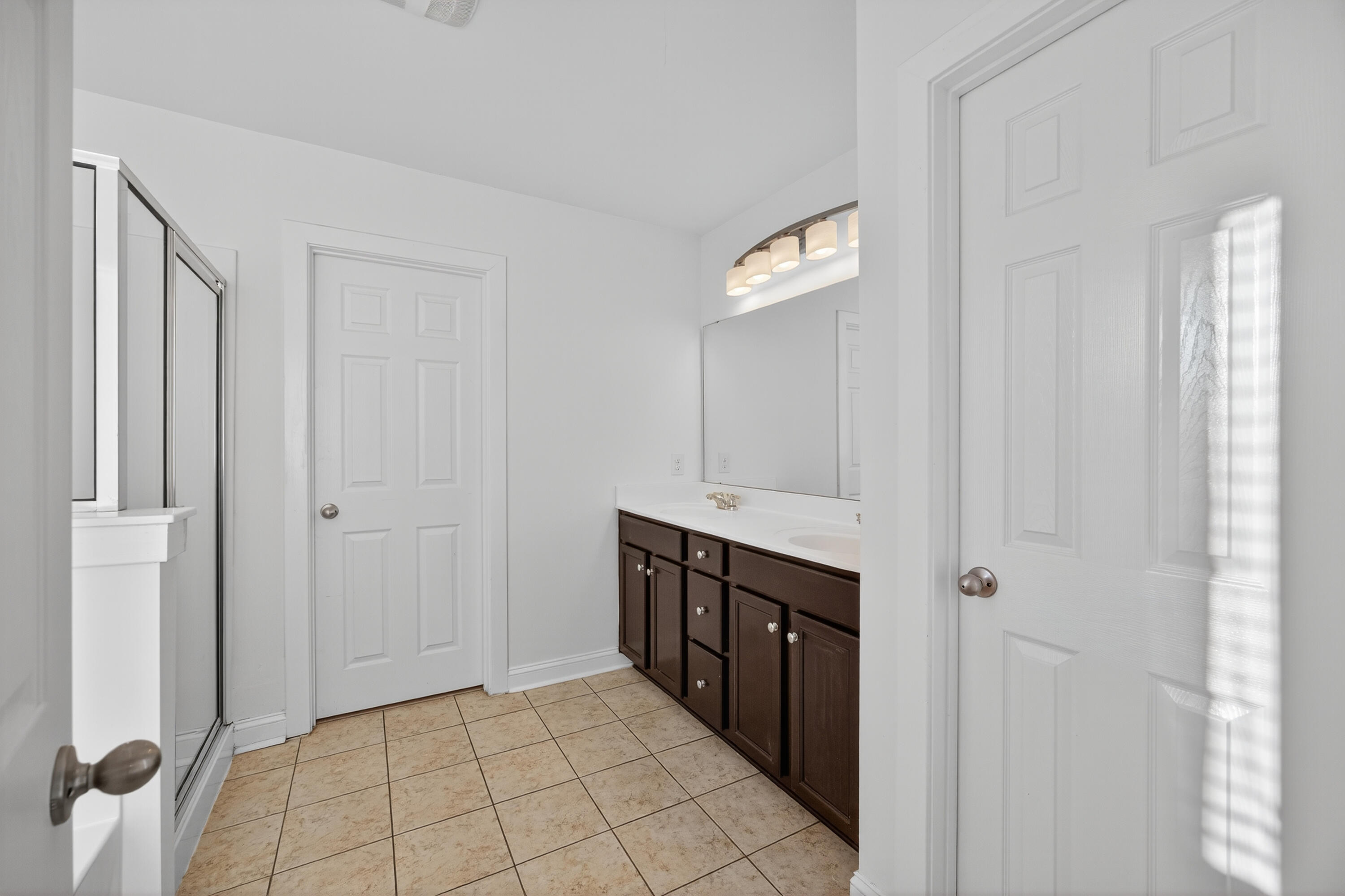 3306 Hartwell Street