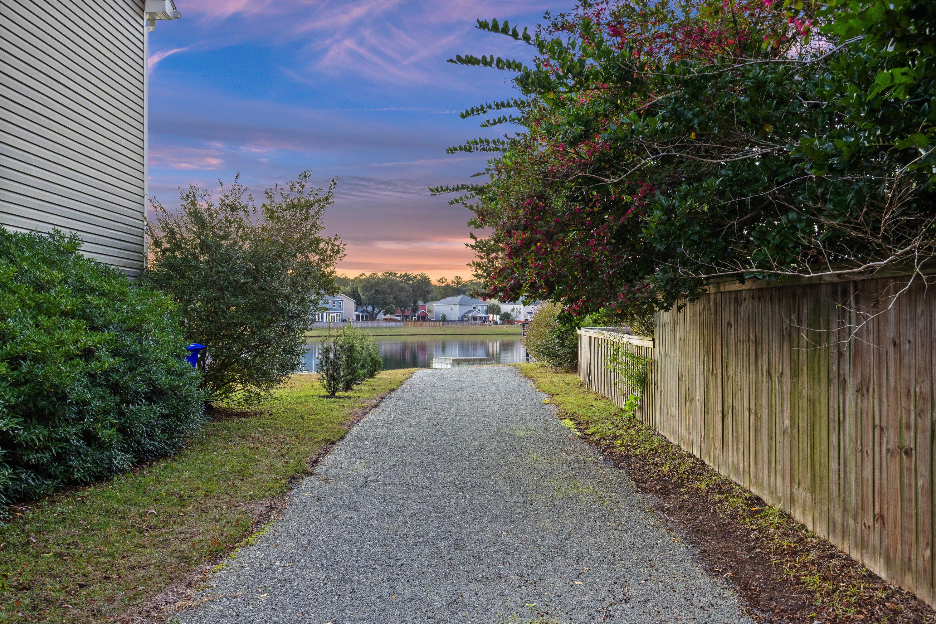 3306 Hartwell Street