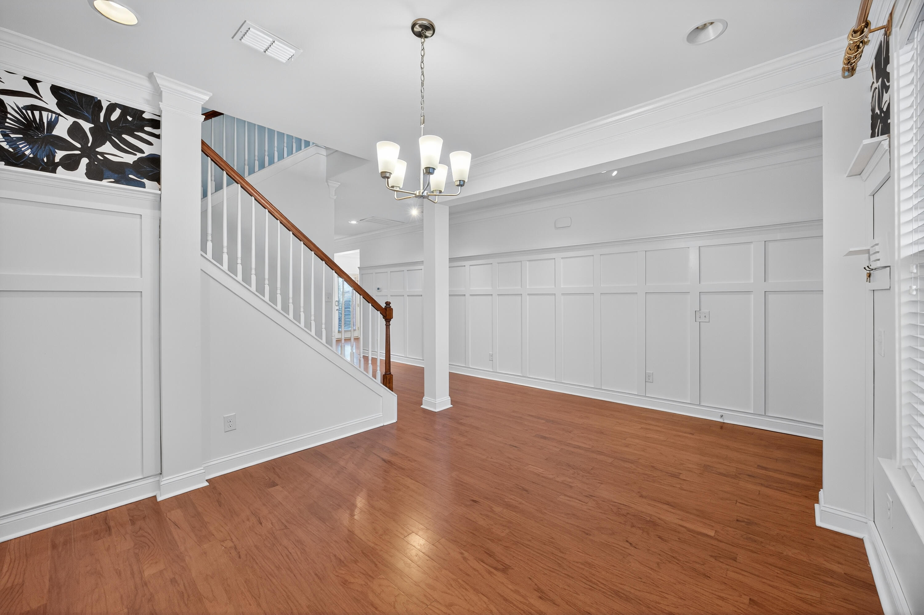 3306 Hartwell Street