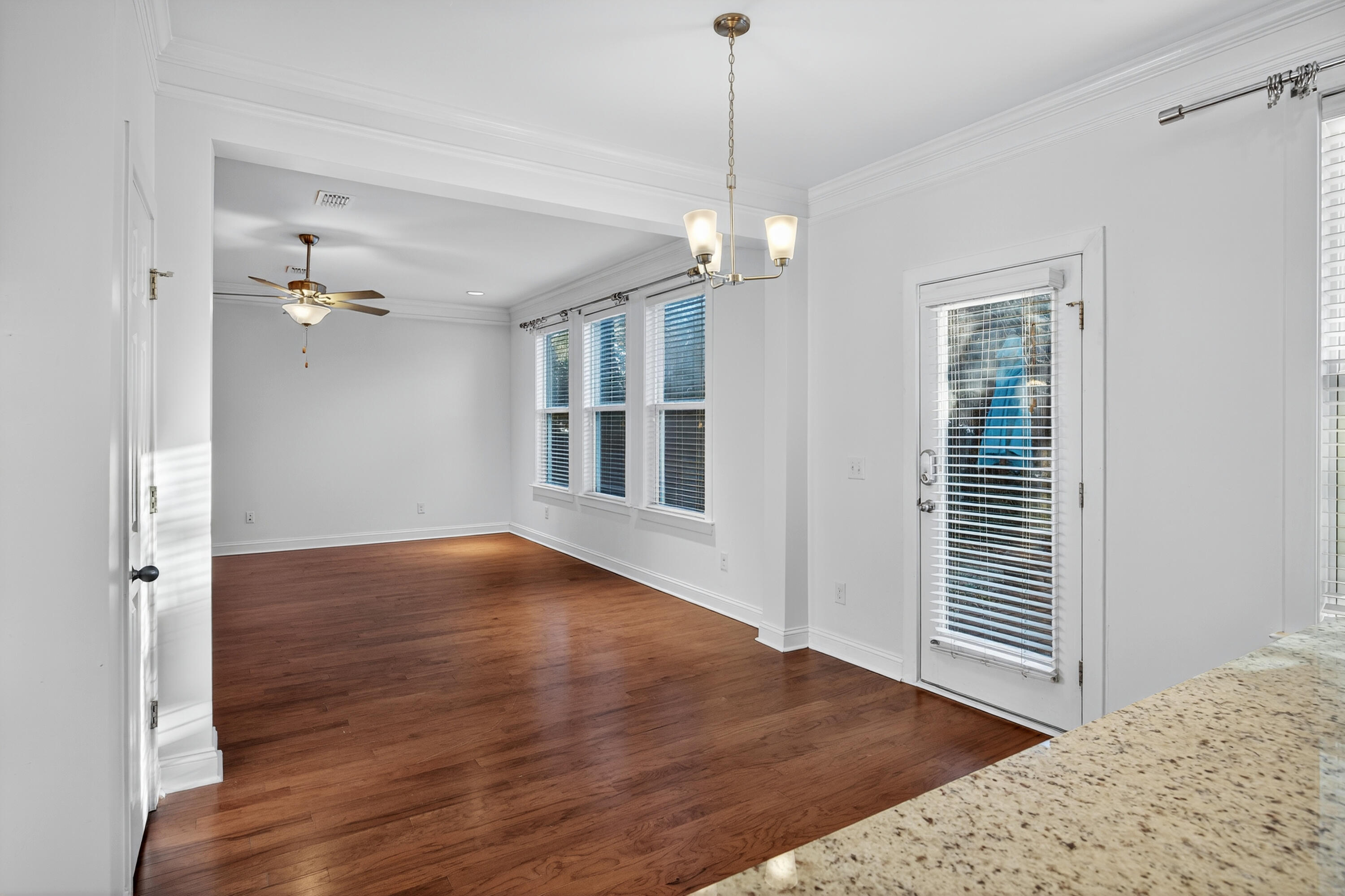 3306 Hartwell Street