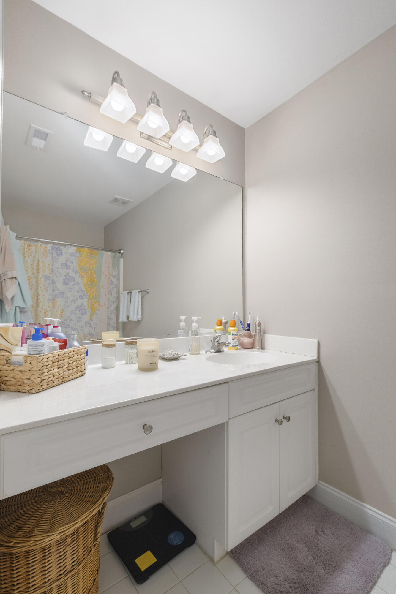 4000 Radcliffe Place Drive # 5 Unit: I-5