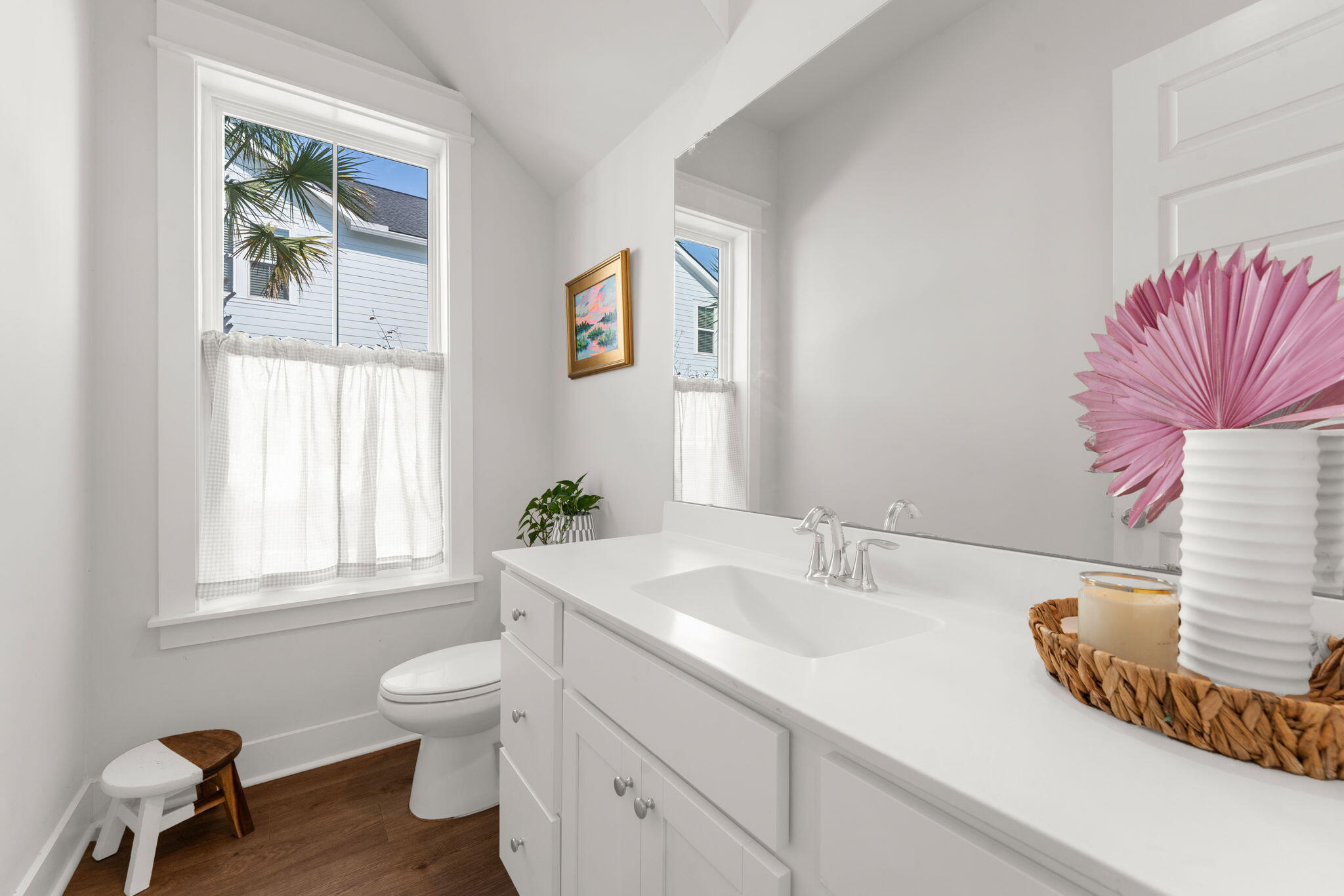 2382 Lenwick Hall Lane