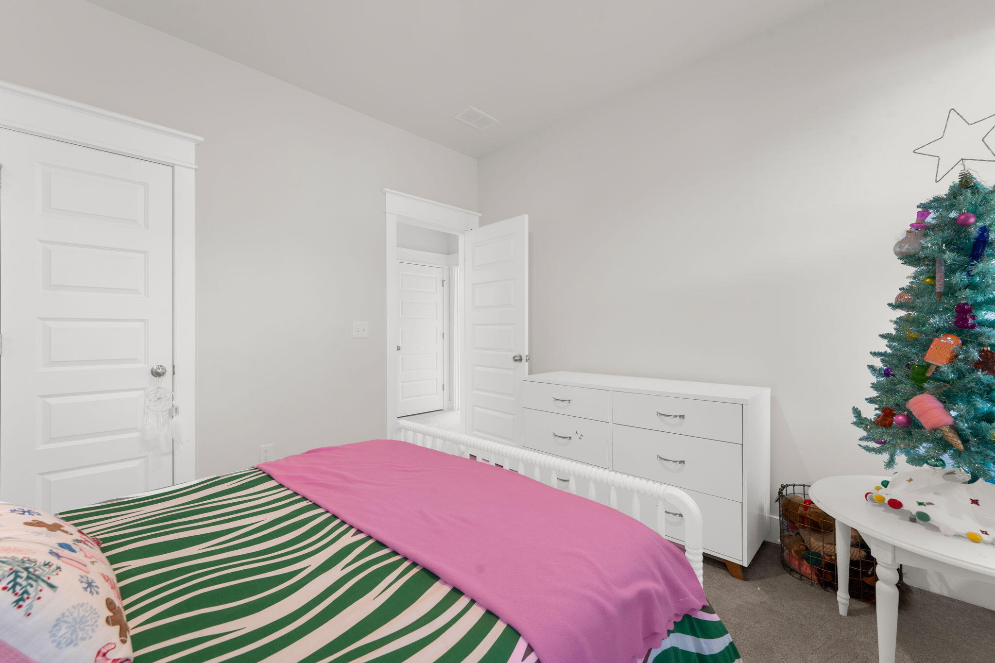 2382 Lenwick Hall Lane