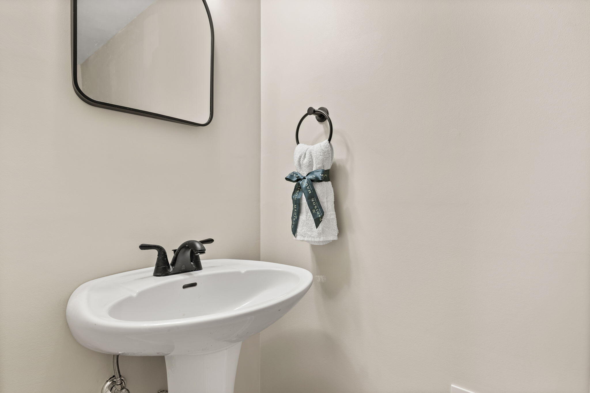 321 Fairington Drive