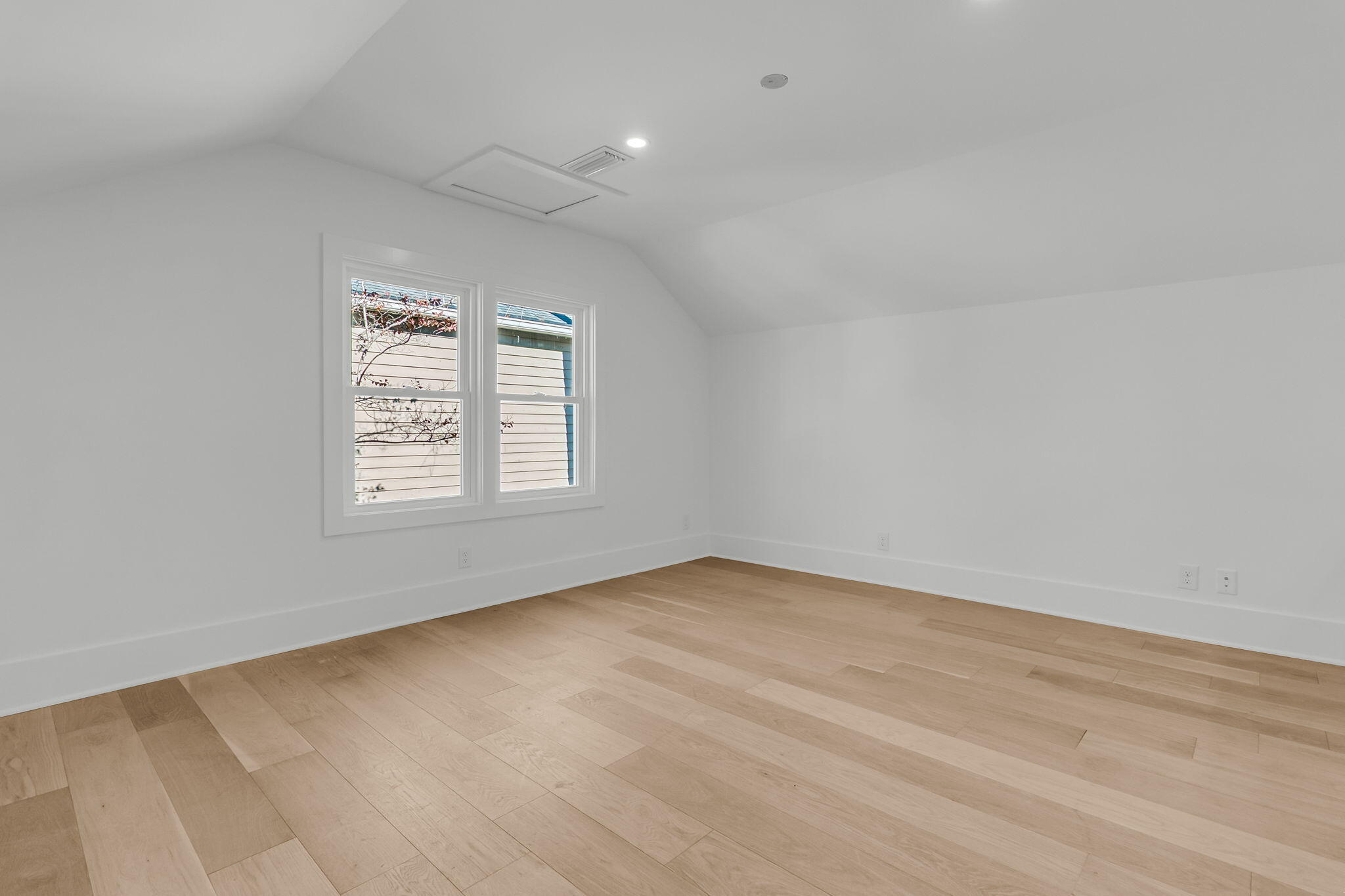 58 Indigo Point Drive