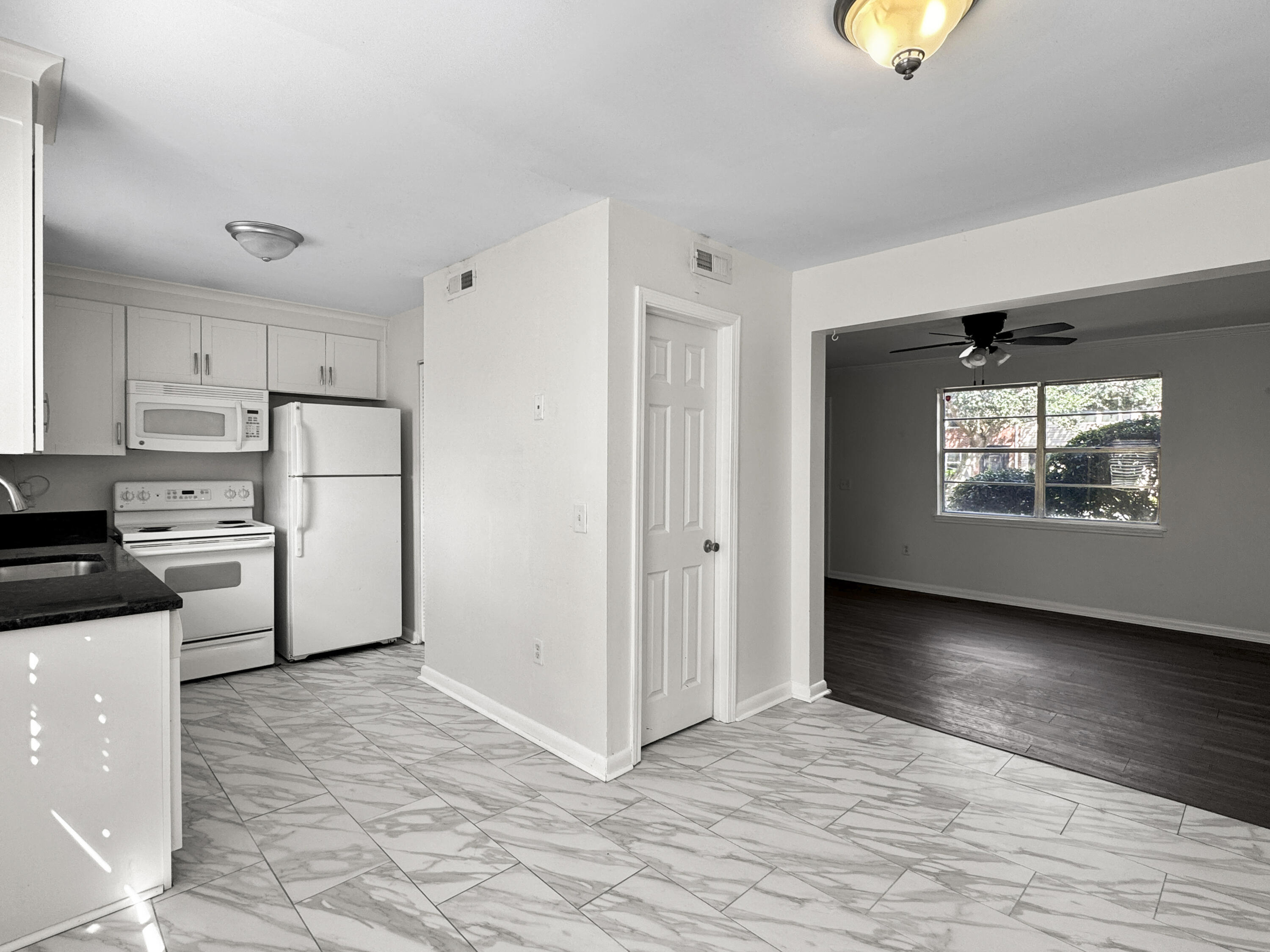 415 Parkdale Drive # 9e