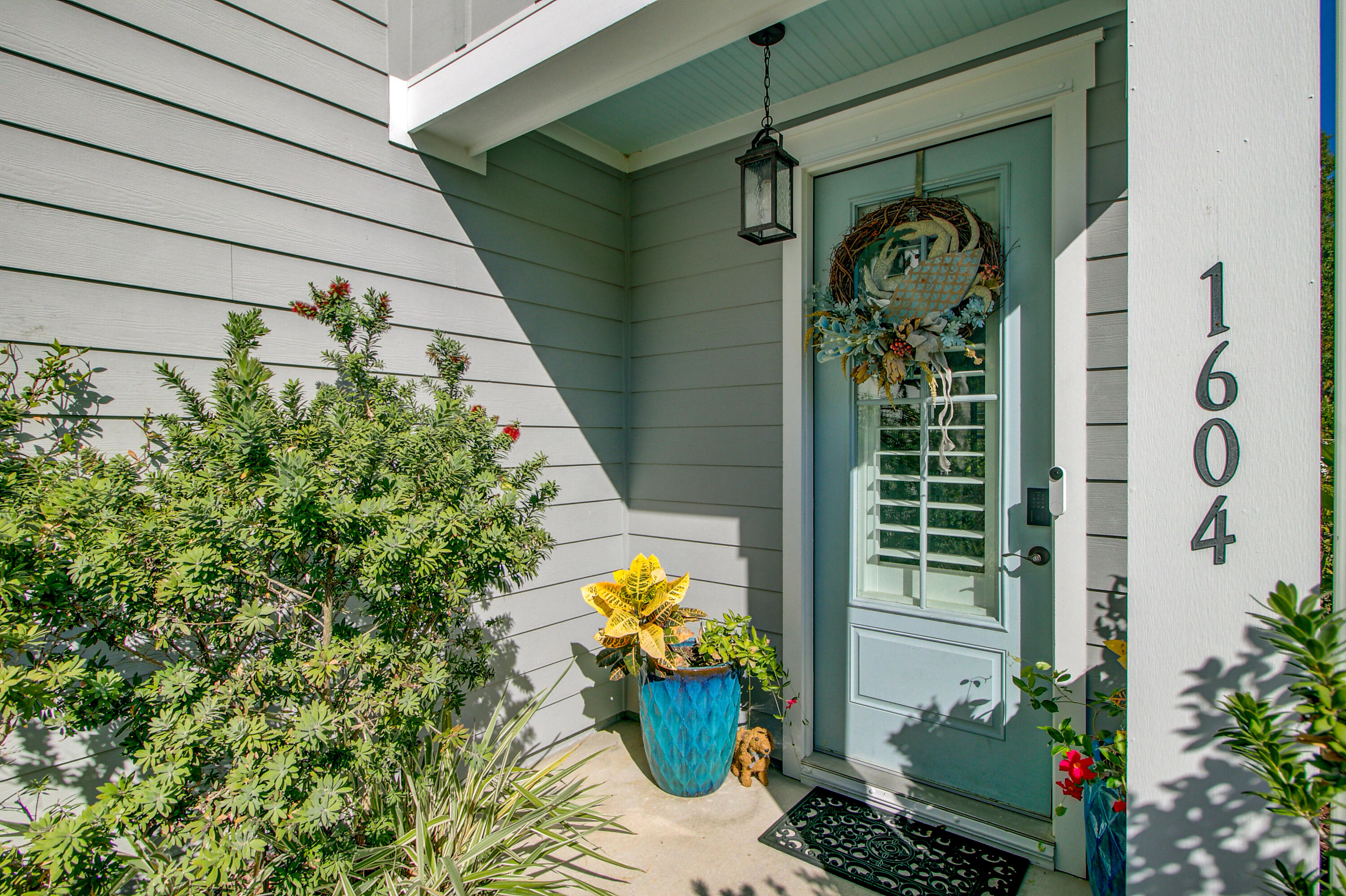 1604 Mermentau Street