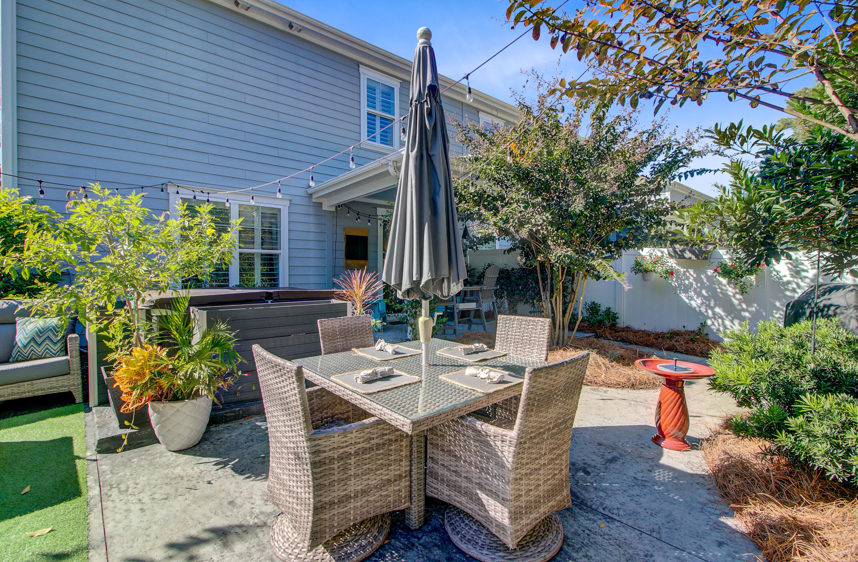 1604 Mermentau Street