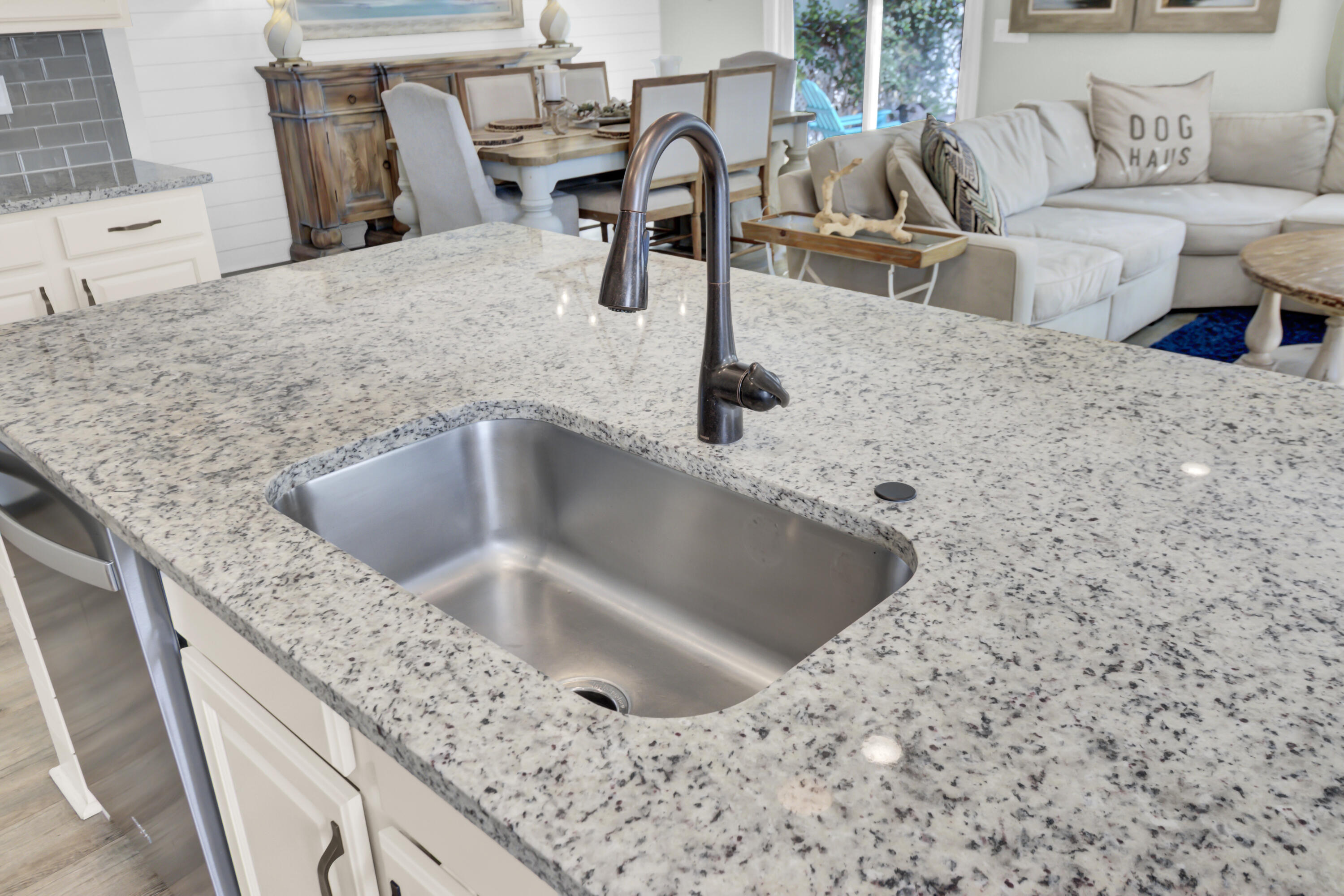 1604 Mermentau Street