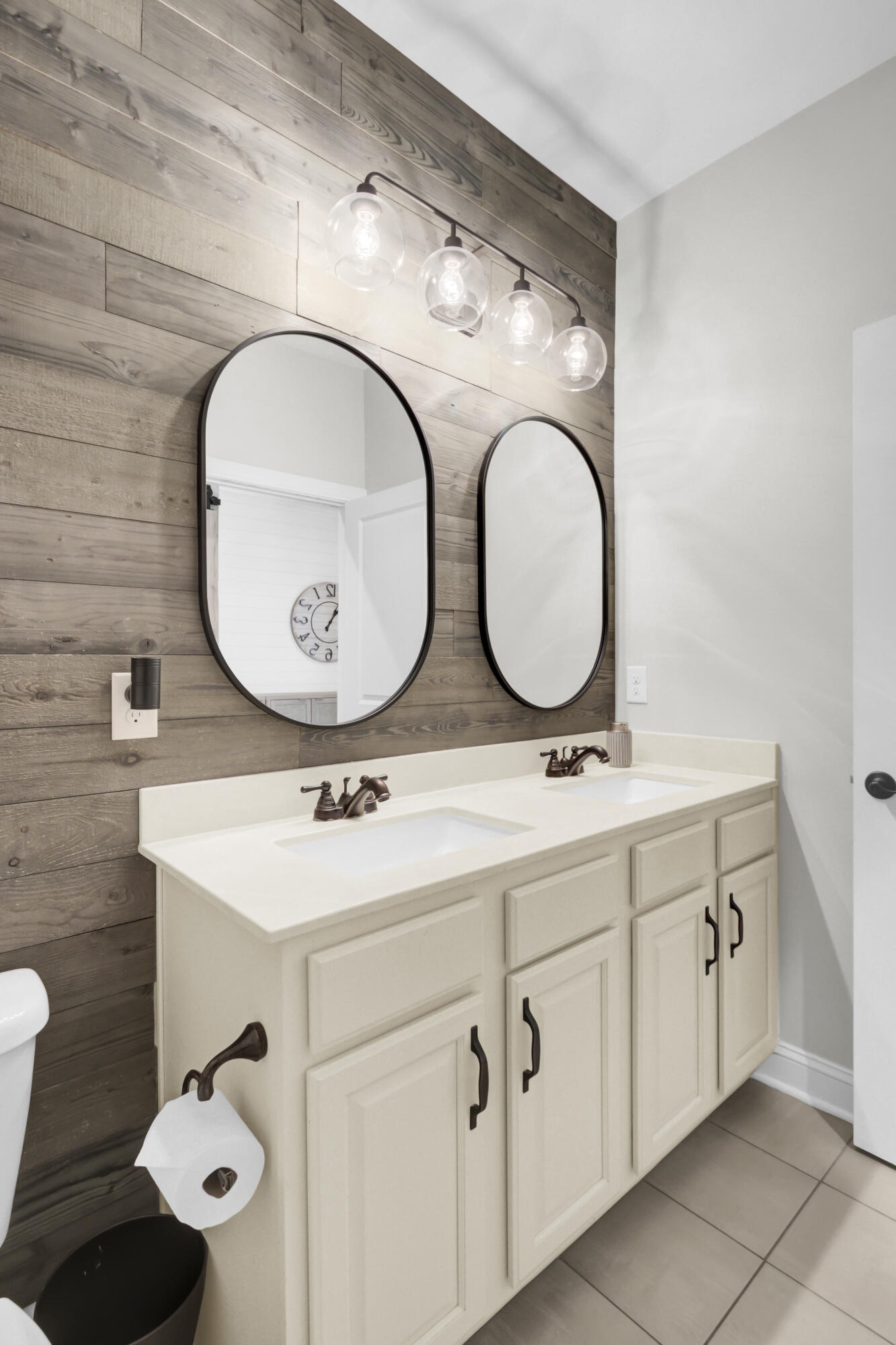 1604 Mermentau Street