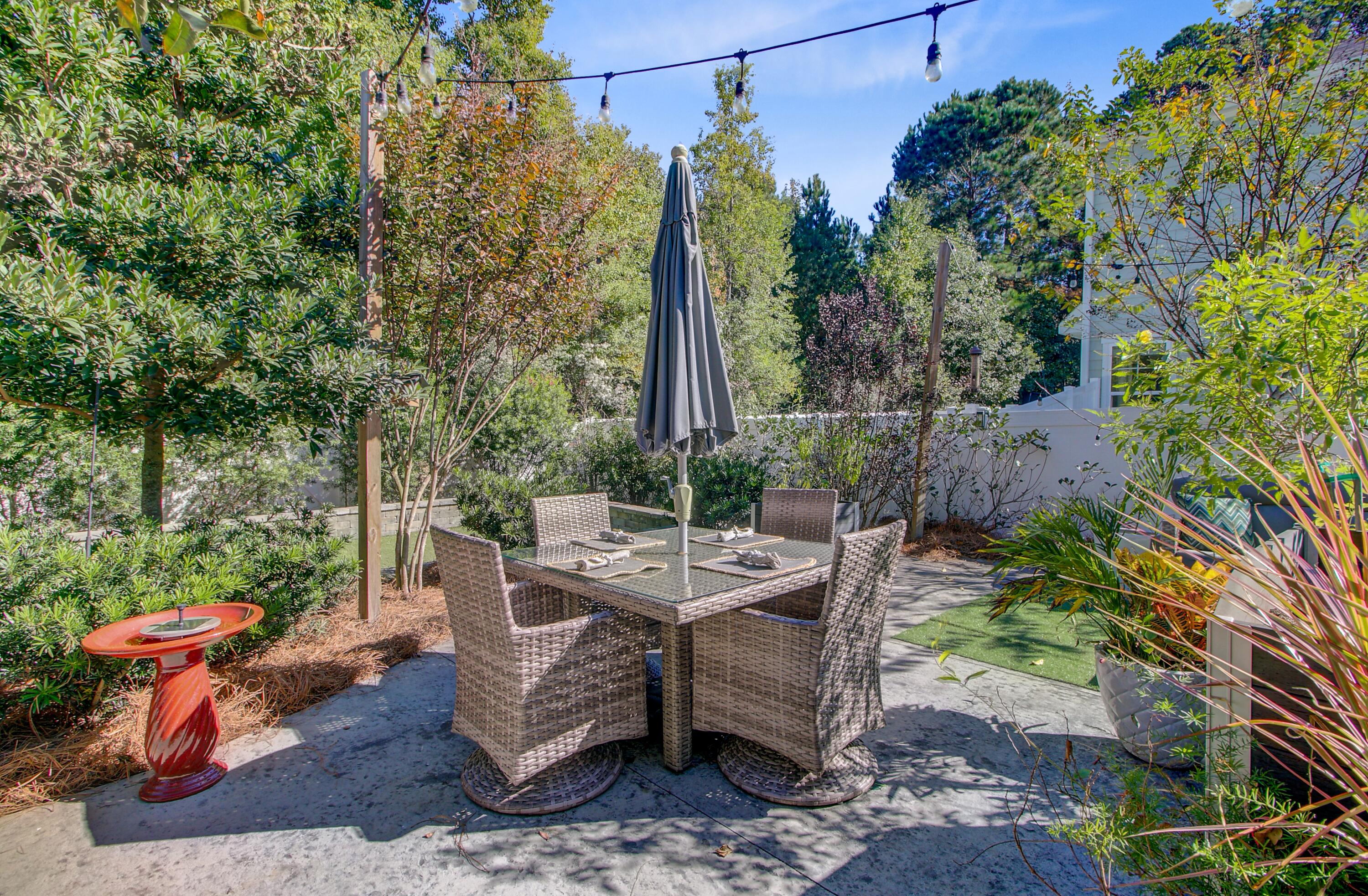 1604 Mermentau Street