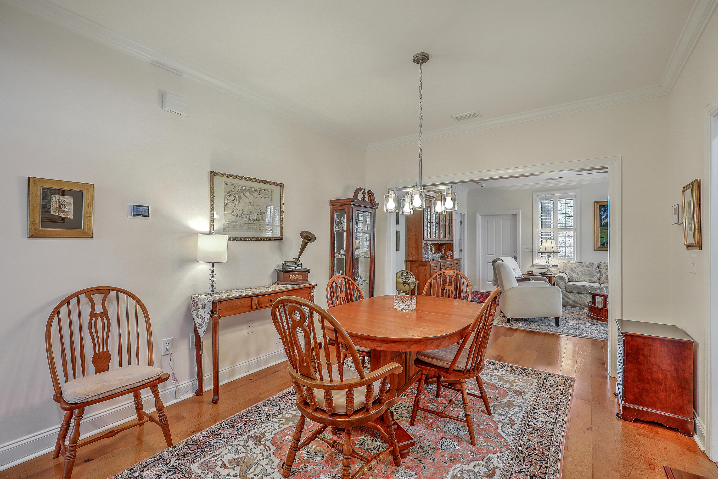 5519 Colonial Chatsworth Circle