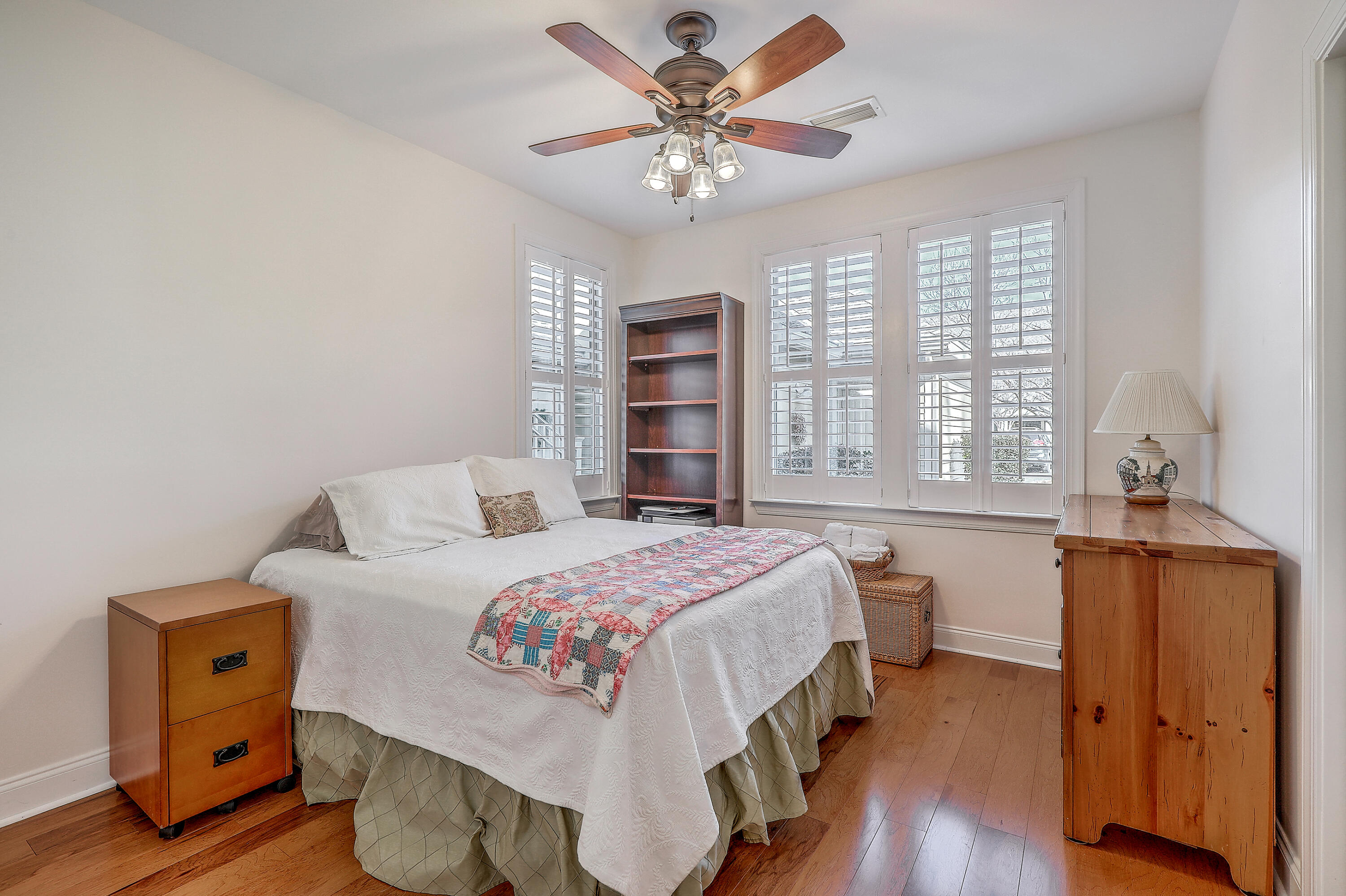 5519 Colonial Chatsworth Circle