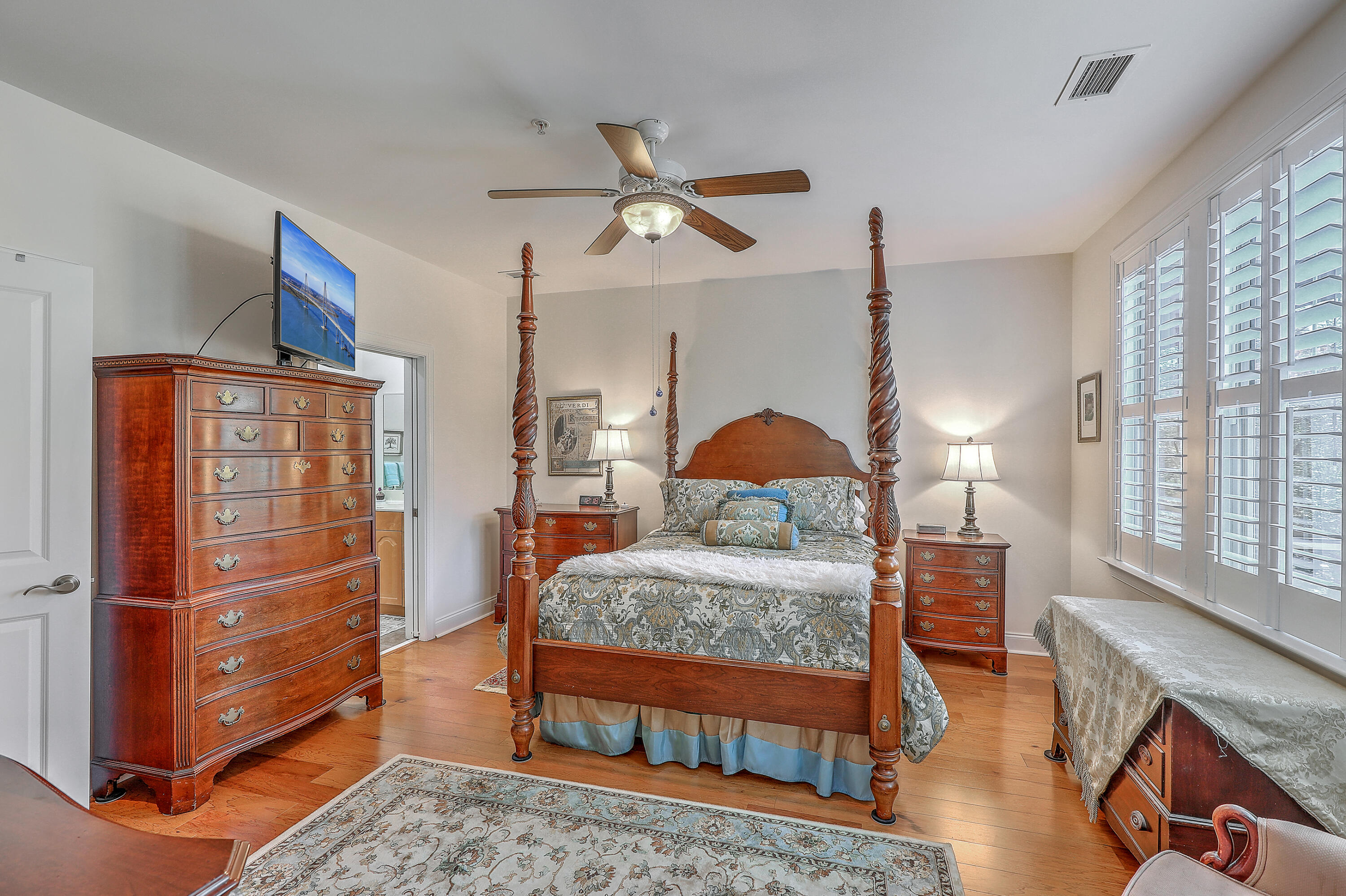 5519 Colonial Chatsworth Circle