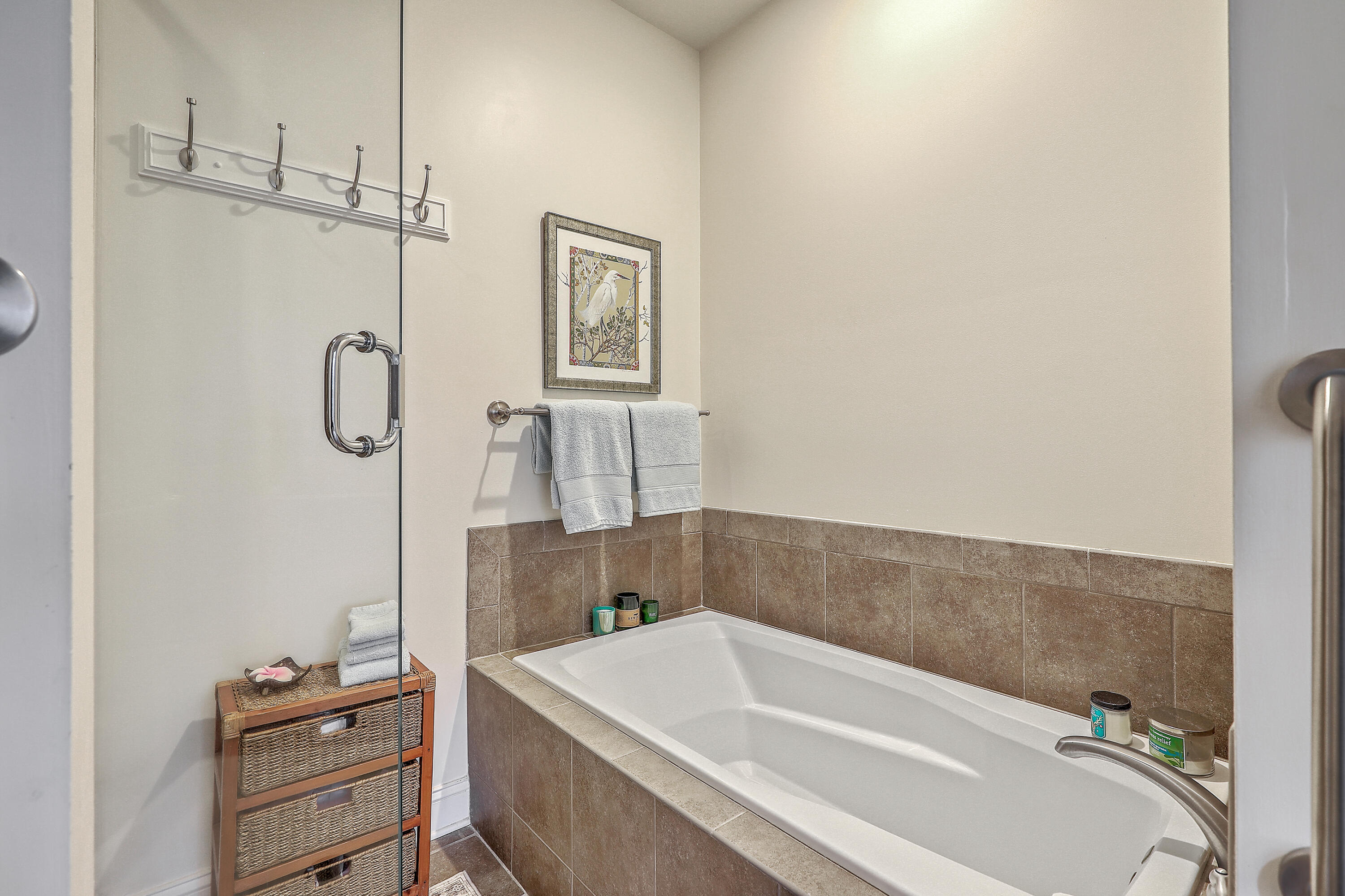 5519 Colonial Chatsworth Circle