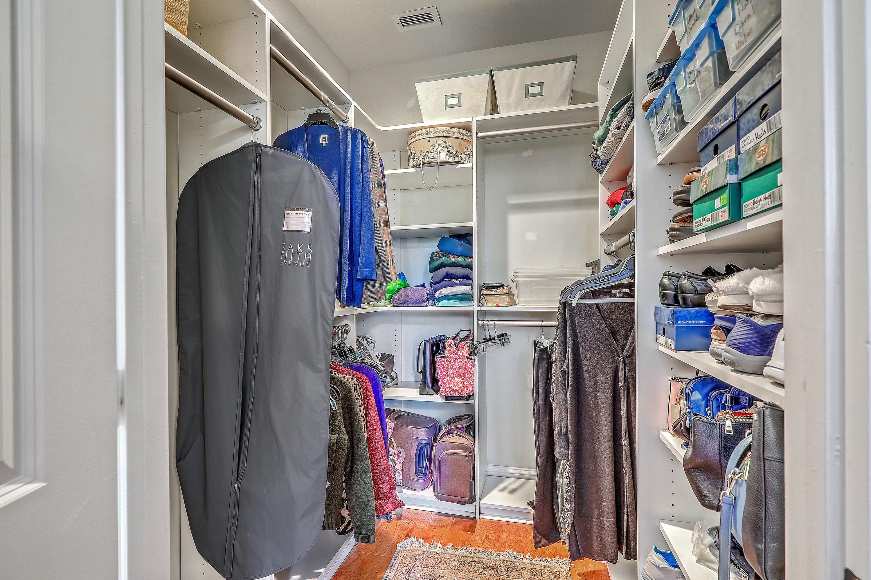 5519 Colonial Chatsworth Circle