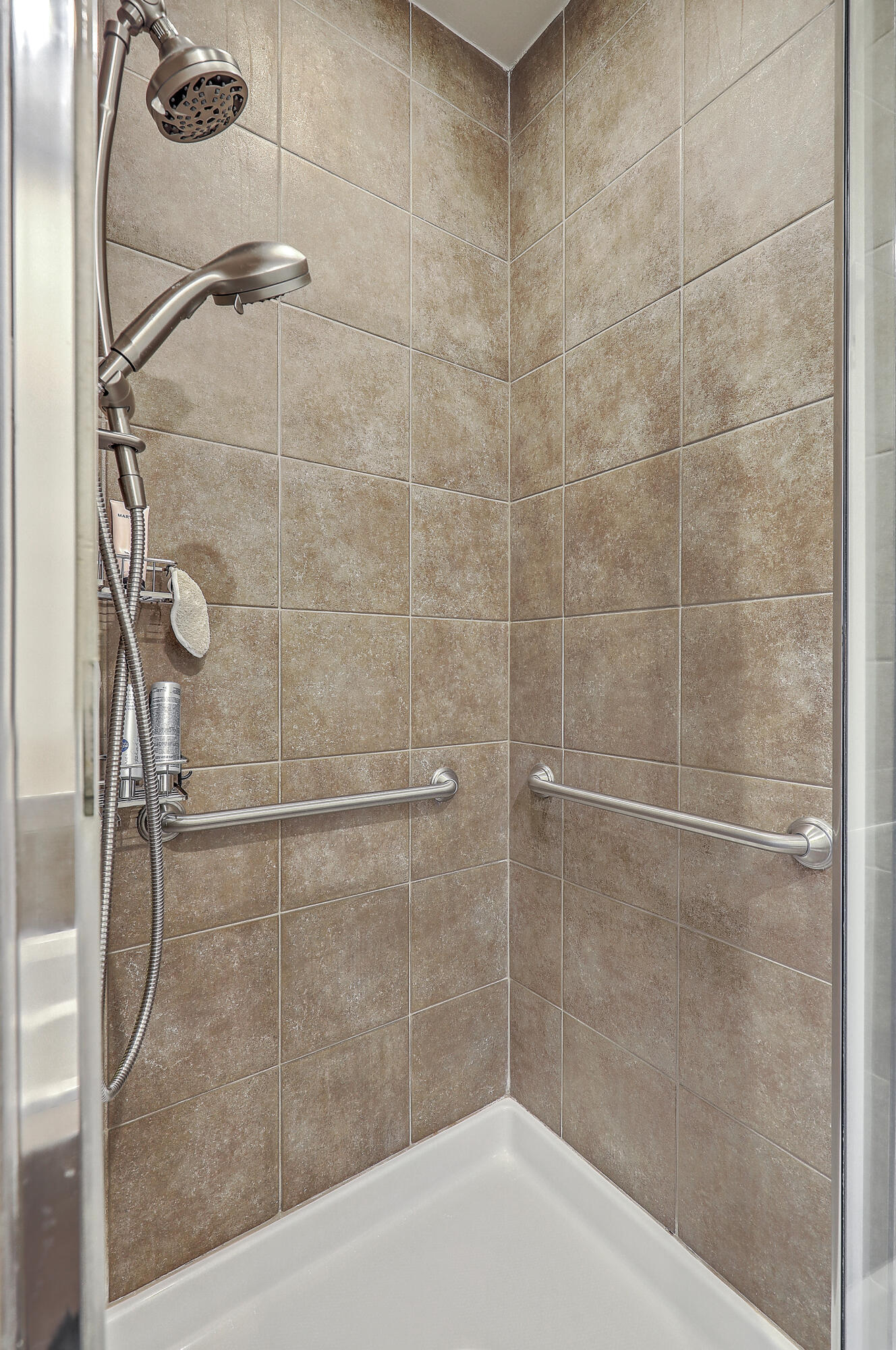 5519 Colonial Chatsworth Circle