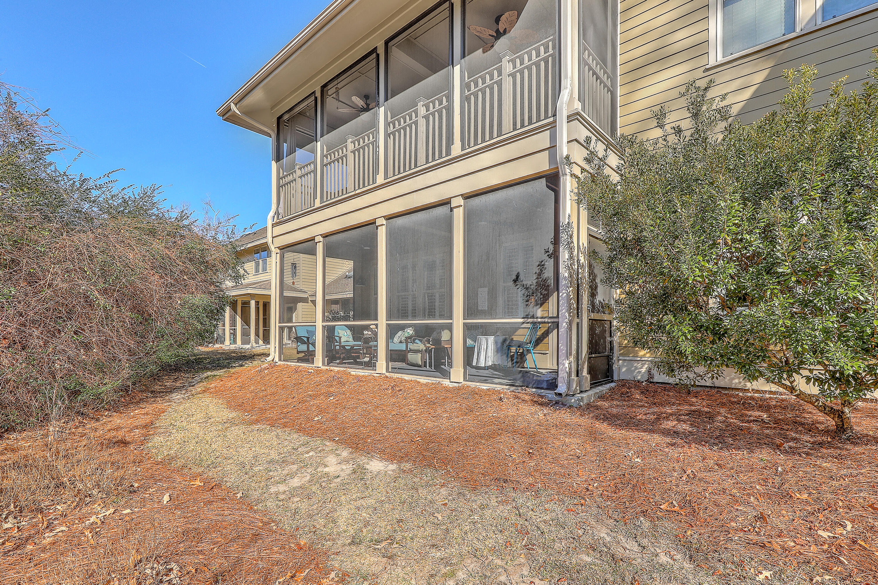 5519 Colonial Chatsworth Circle