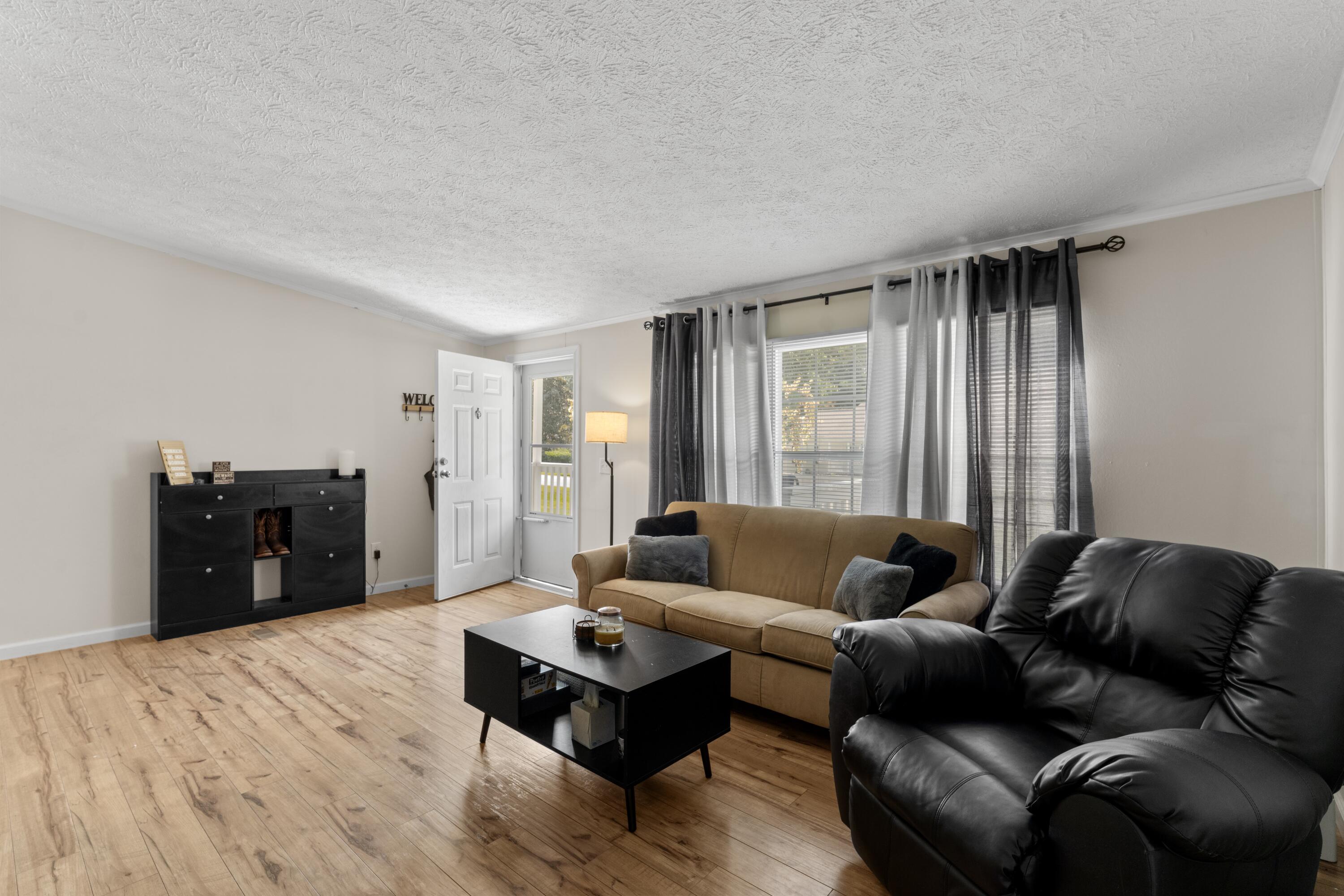 126 Fall Creek Boulevard