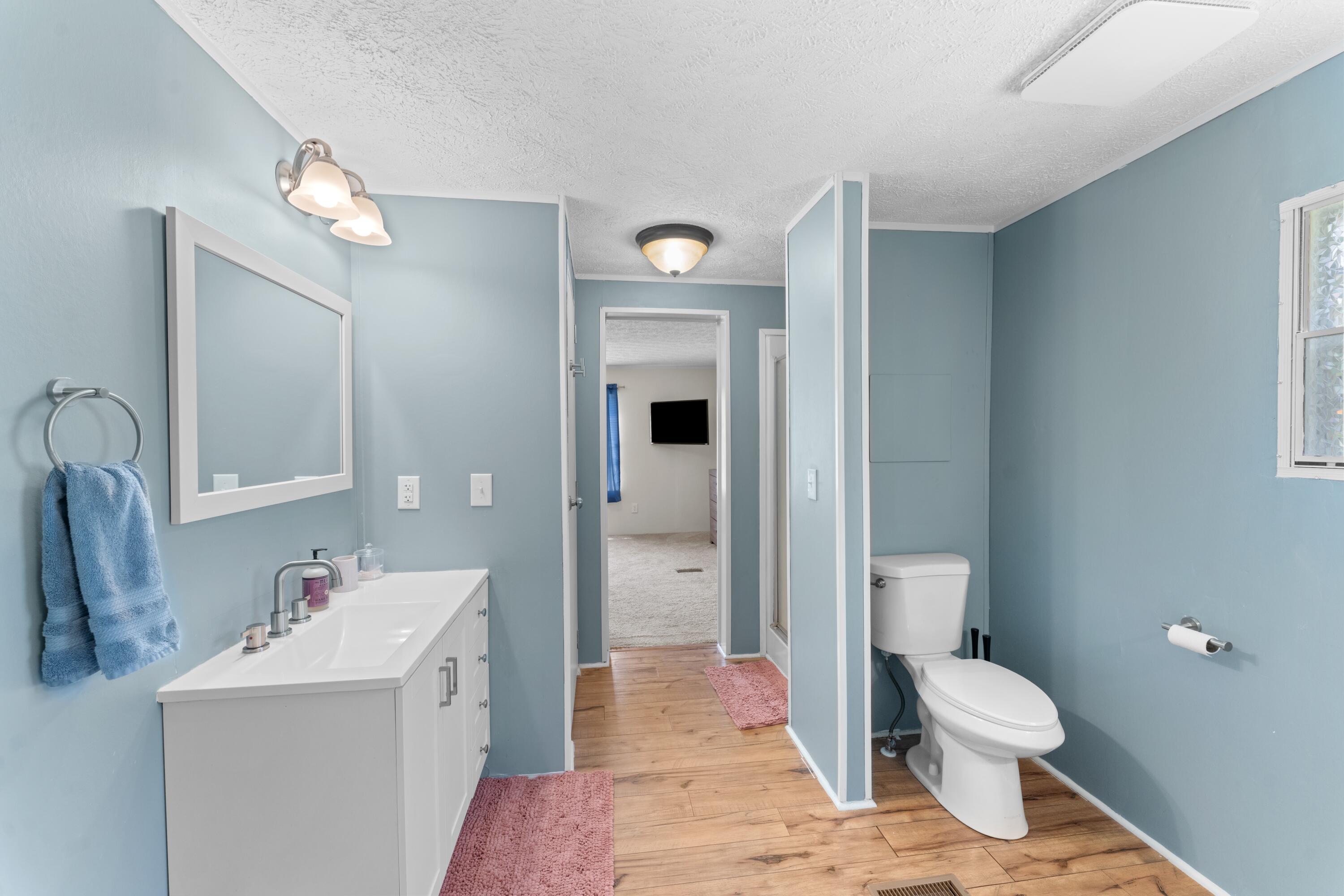 126 Fall Creek Boulevard