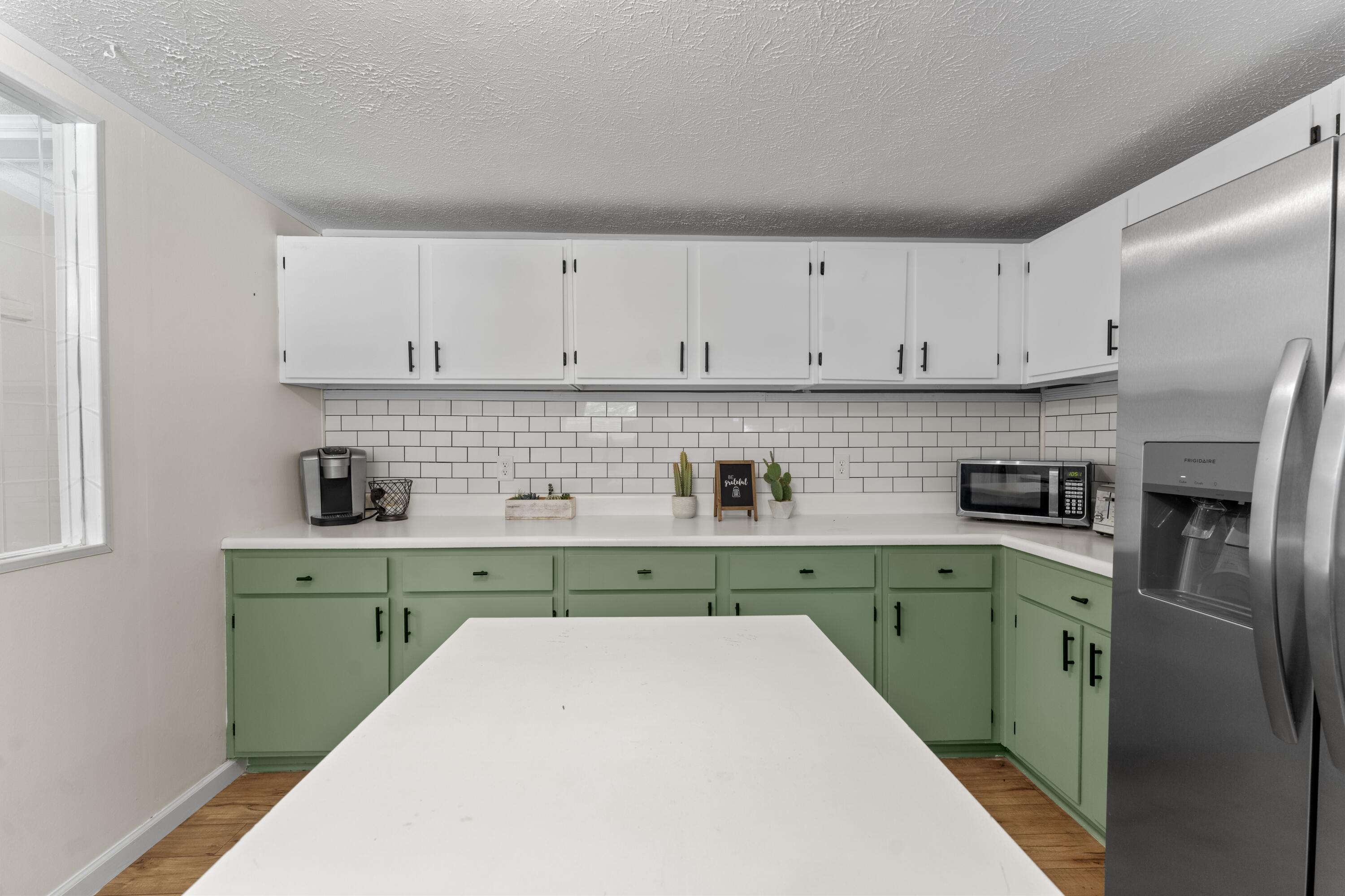 126 Fall Creek Boulevard