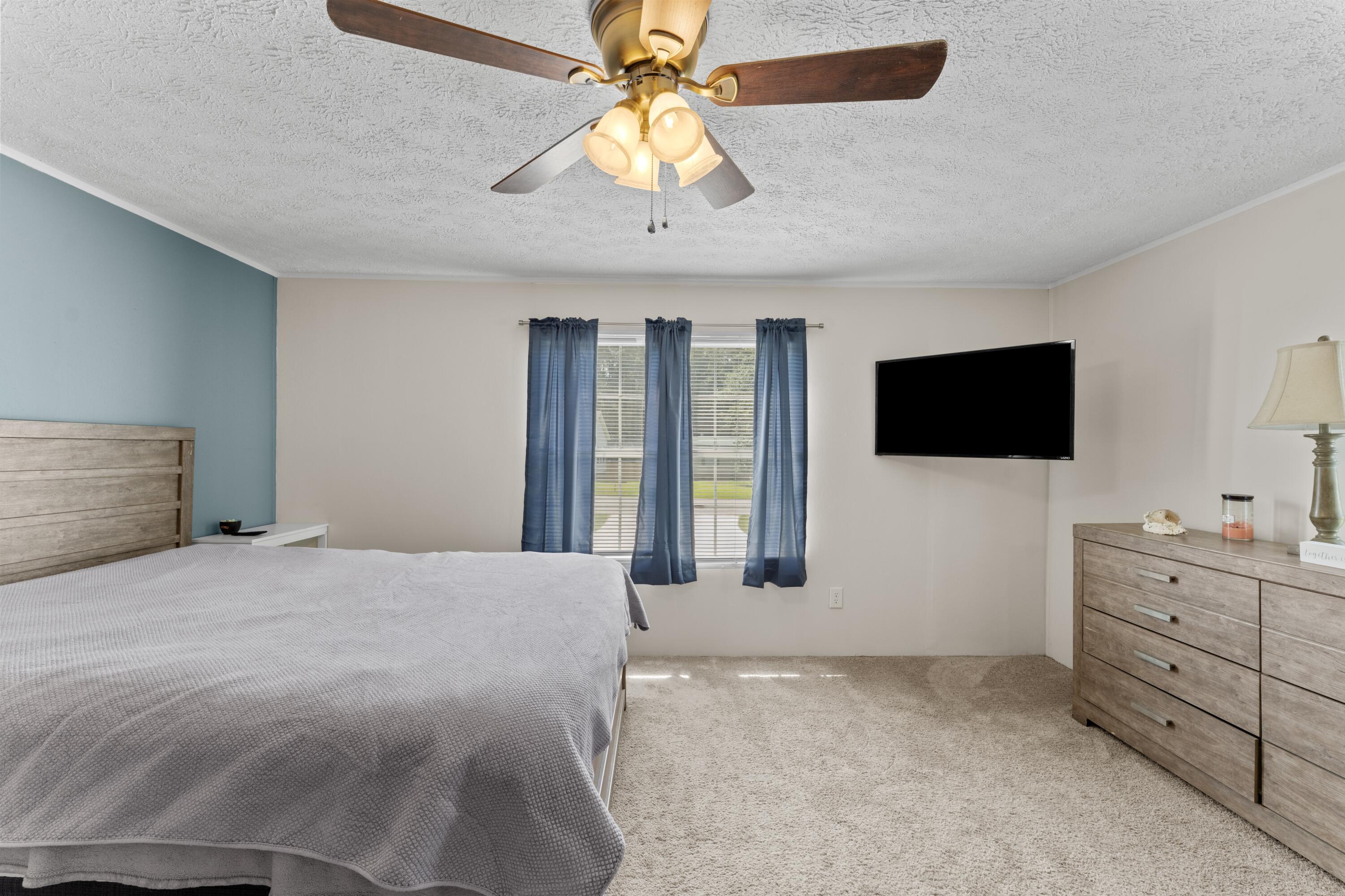 126 Fall Creek Boulevard