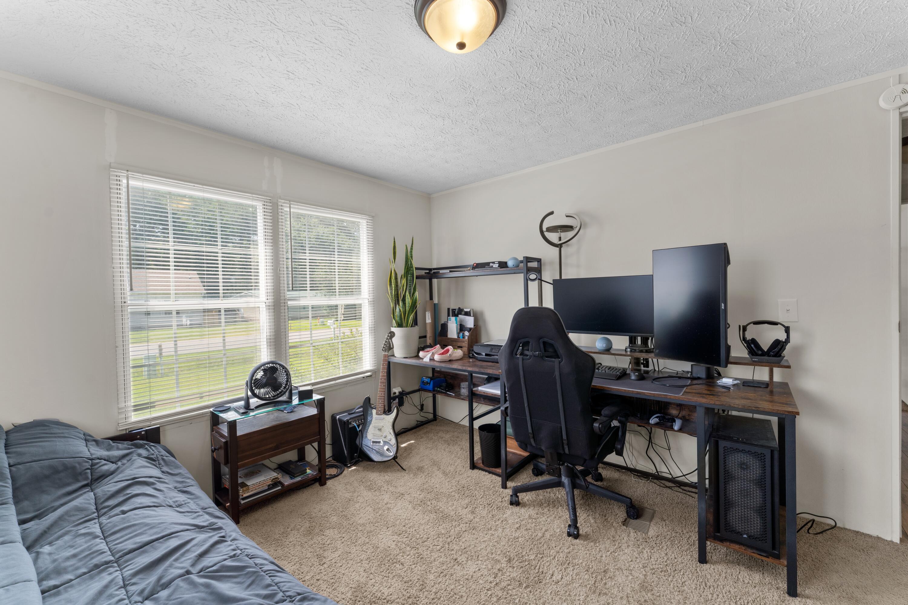 126 Fall Creek Boulevard