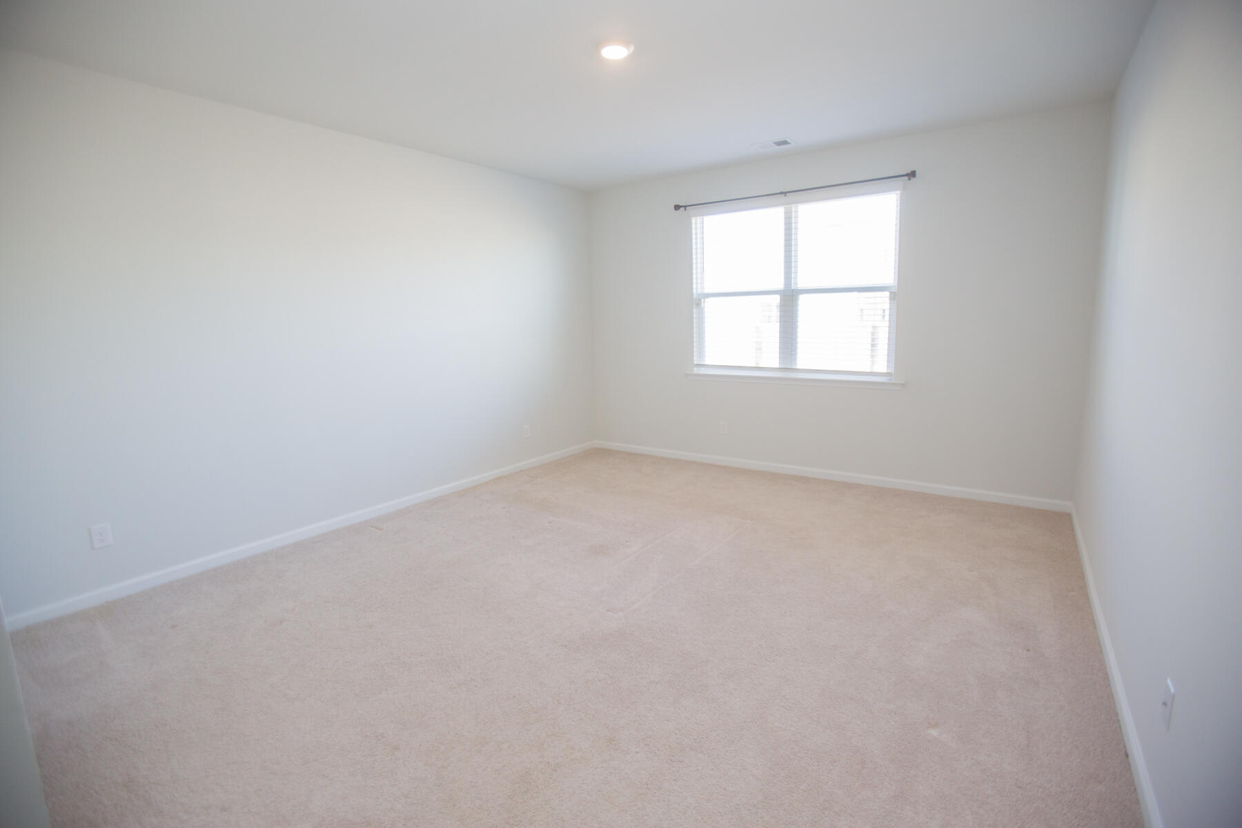 212 N Light Way