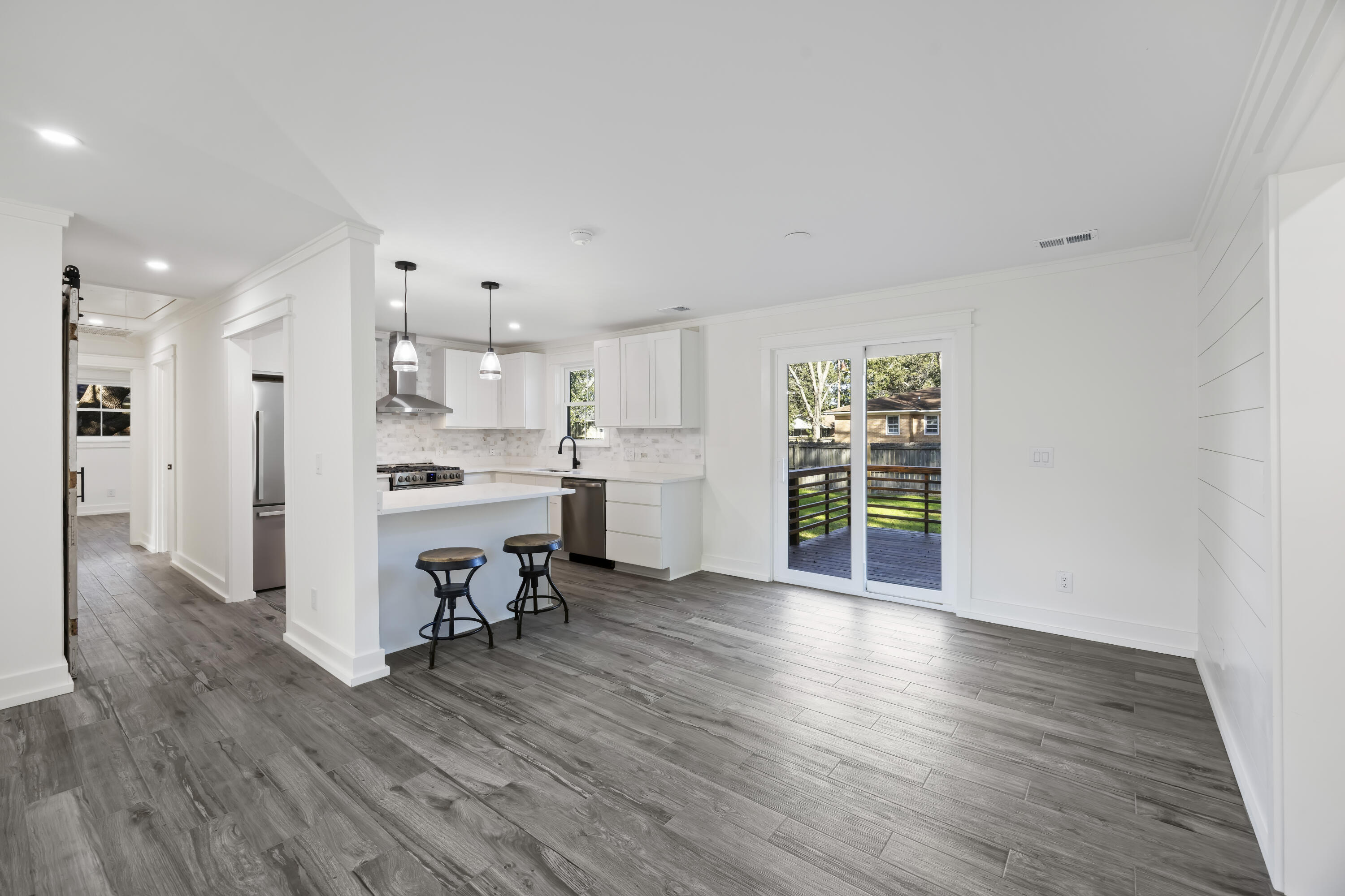 1328 Hermitage Avenue