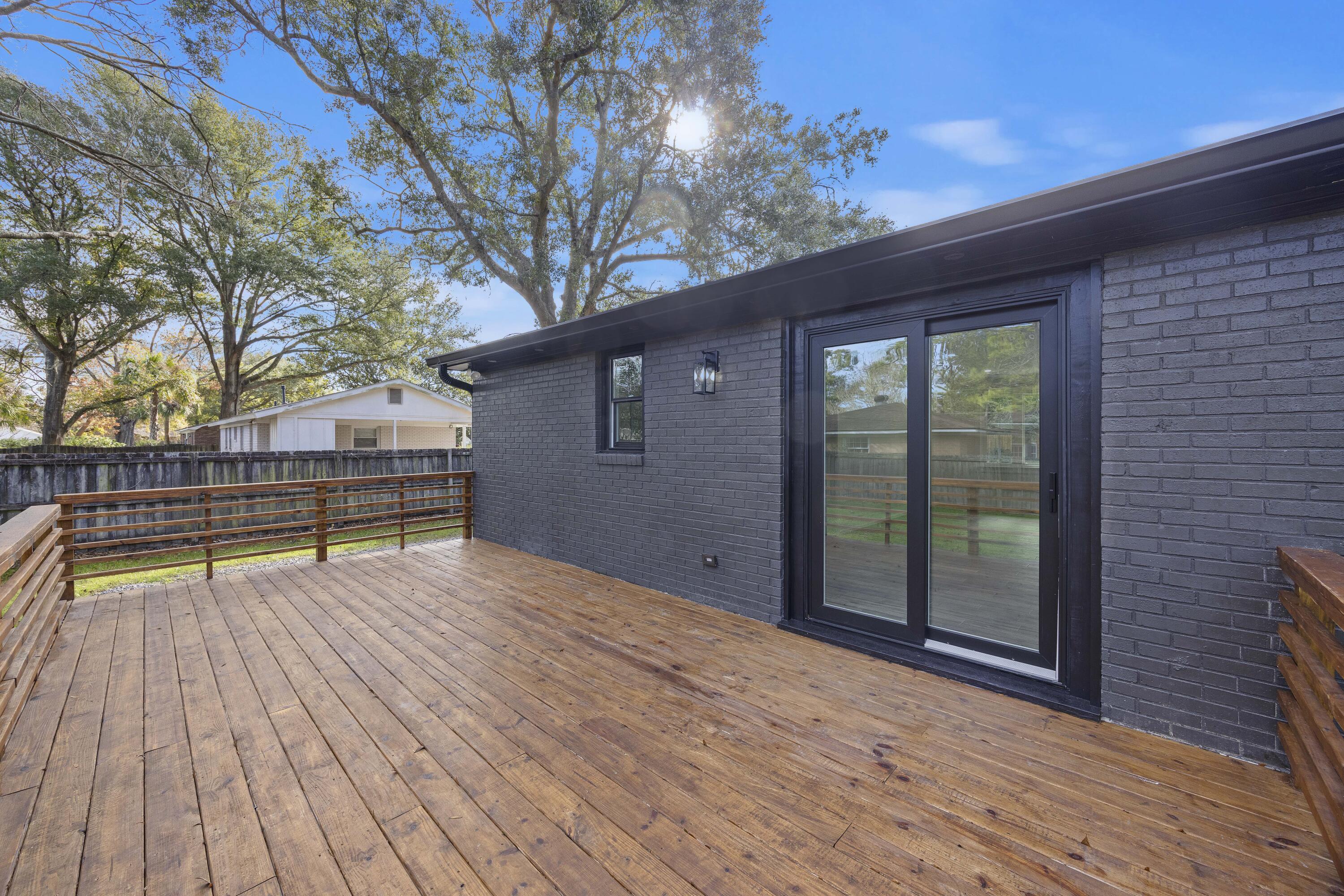 1328 Hermitage Avenue