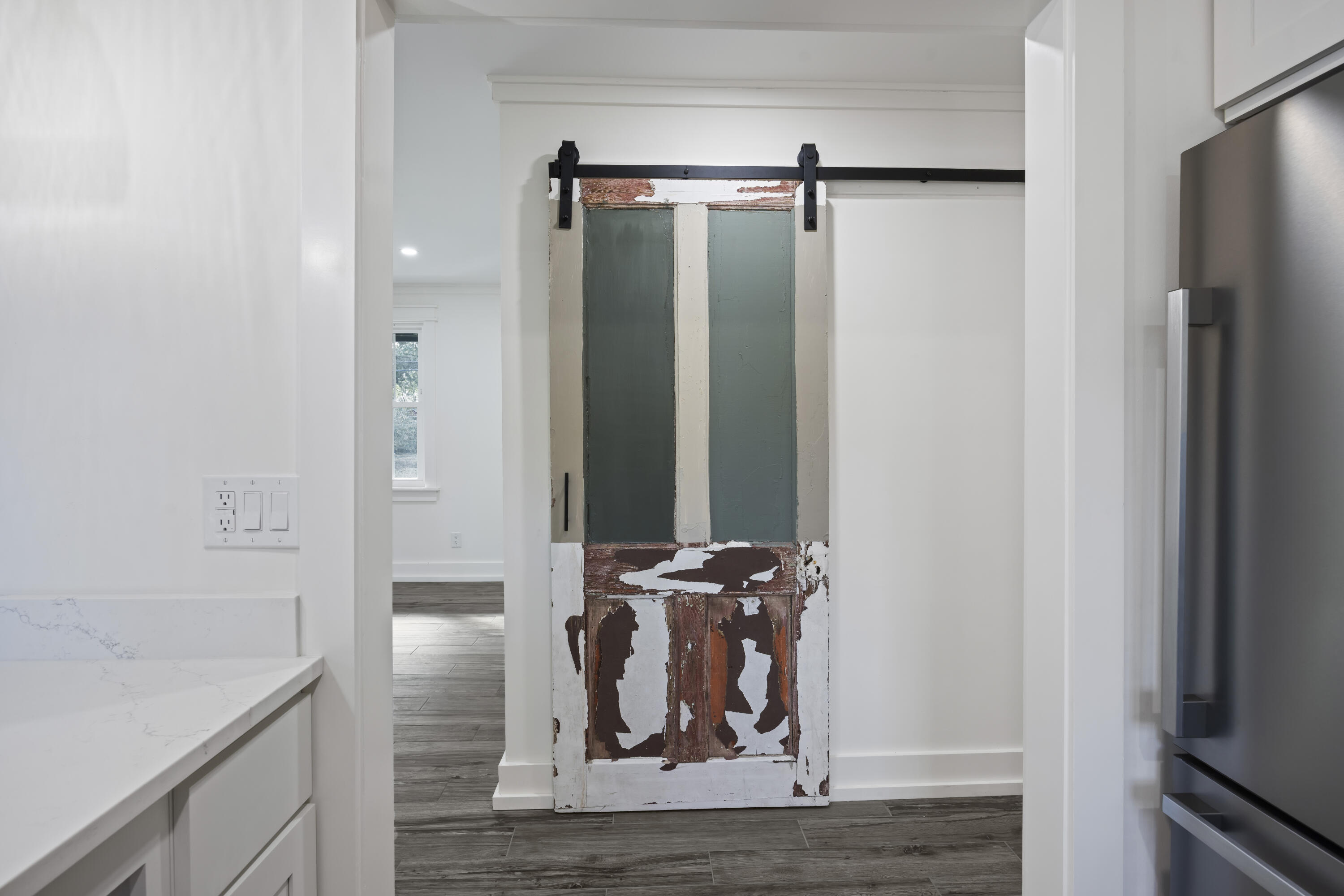 1328 Hermitage Avenue